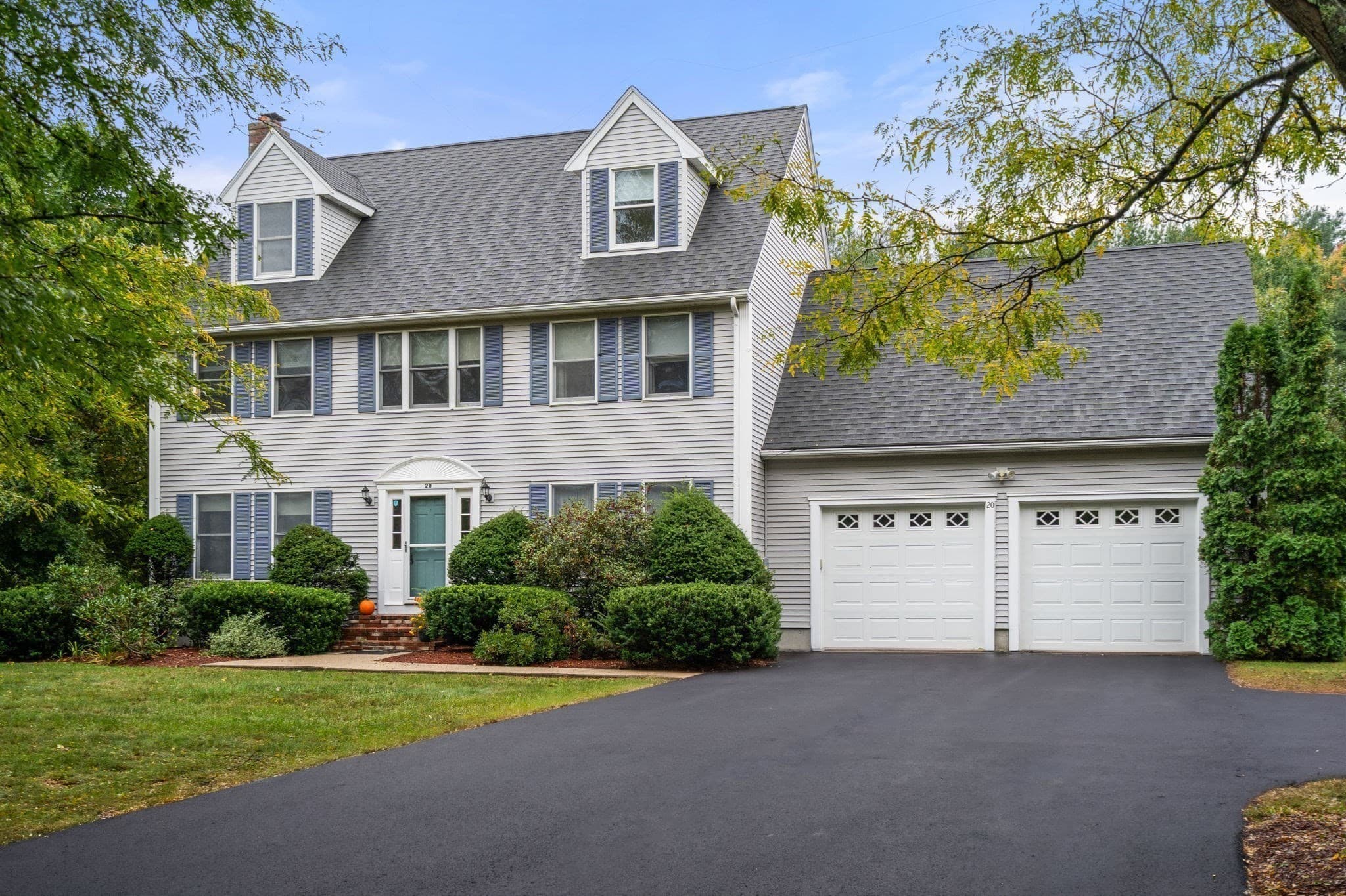 Single Family Residence at 20 Hunters Run, Franklin MA 02038, Franklin, photo 3 of 42