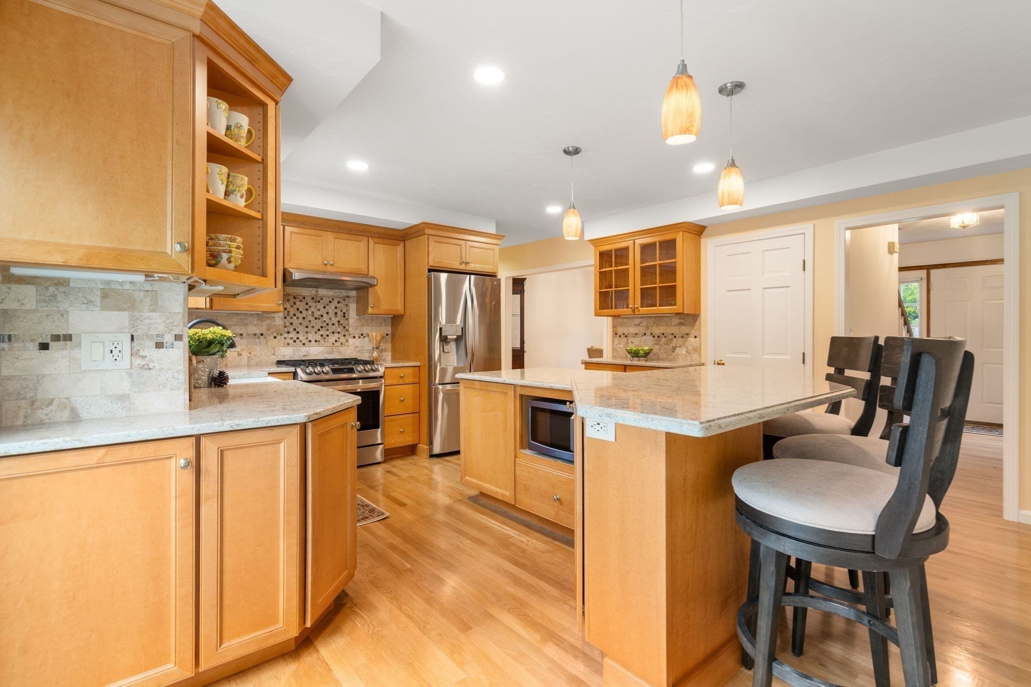 Single Family Residence at 20 Hunters Run, Franklin MA 02038, Franklin, photo 11 of 42