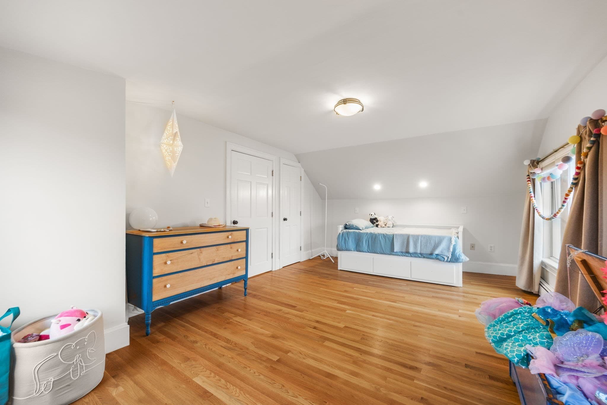 Condominium at 20 Silk St # 2, Arlington MA 02474, Arlington, photo 27 of 33