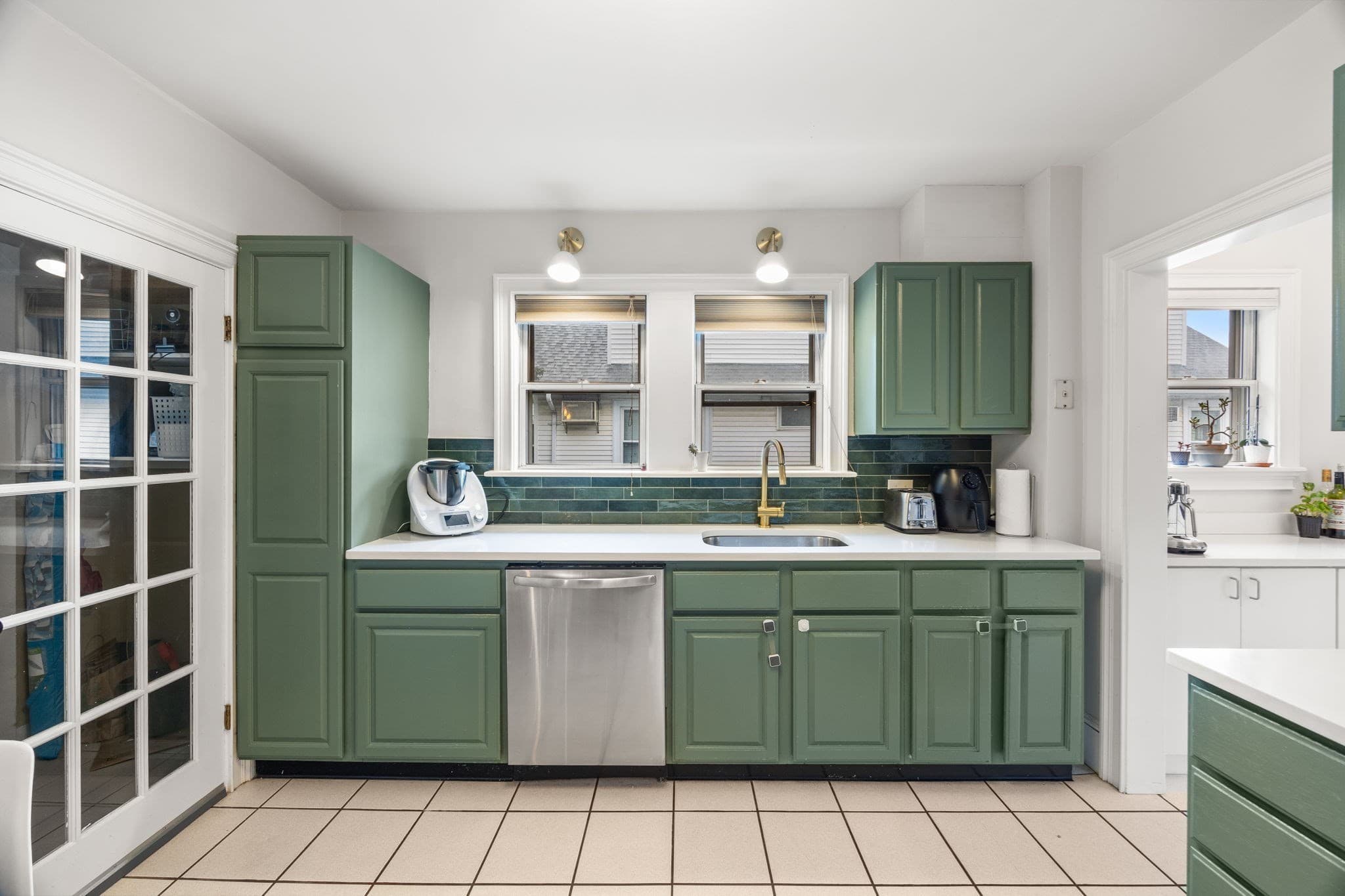 Condominium at 20 Silk St # 2, Arlington MA 02474, Arlington, photo 12 of 33