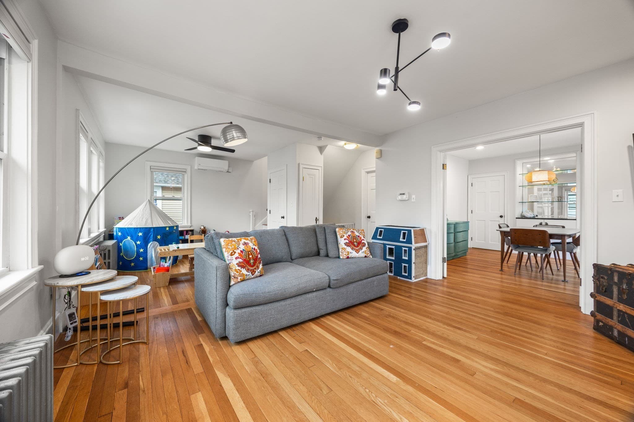 Condominium at 20 Silk St # 2, Arlington MA 02474, Arlington, photo 5 of 33