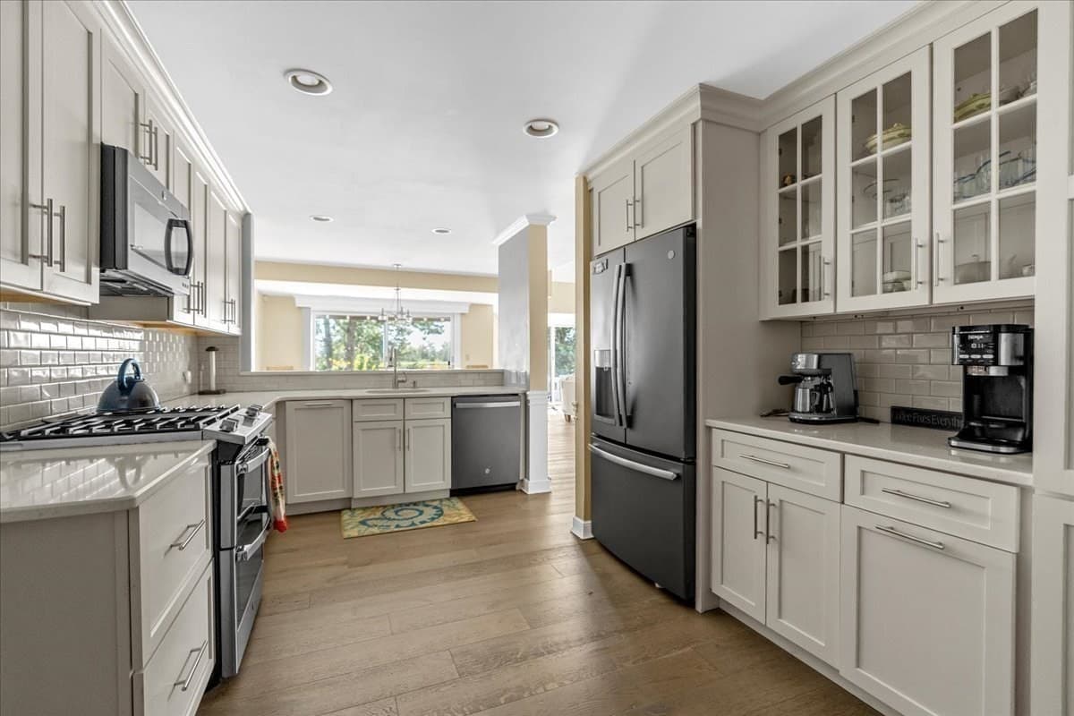Condominium at 40 Ladds Way # 40, Scituate MA 02066, Scituate, photo 9 of 41