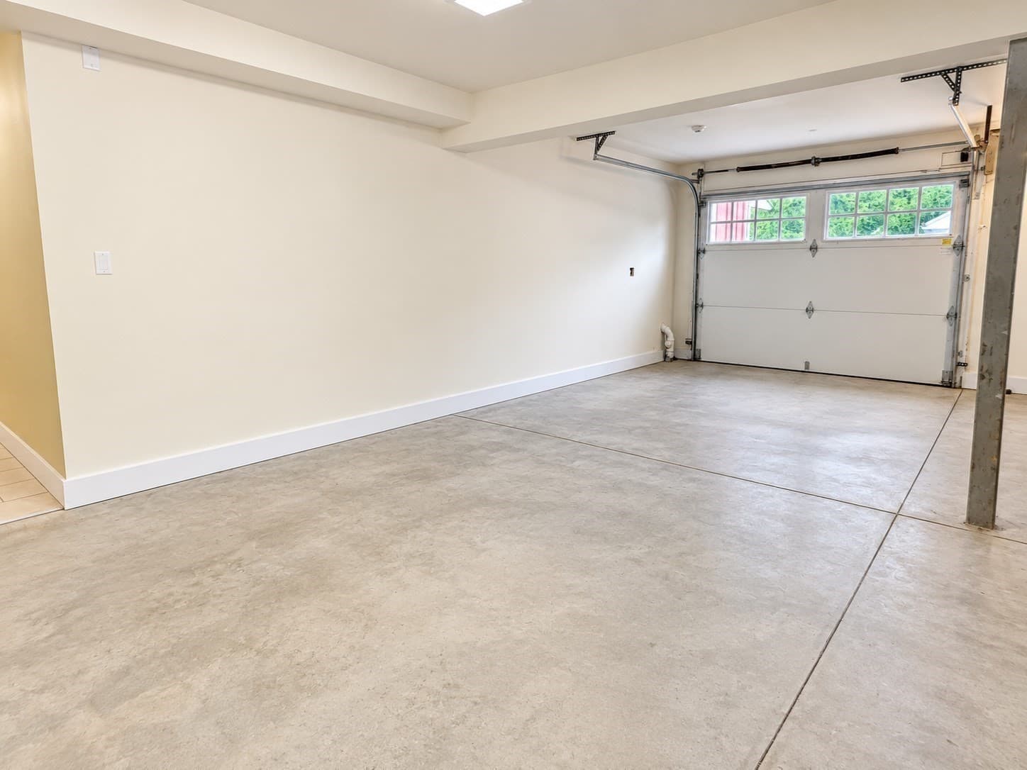 Condominium at 74 Village Hill Rd, Northampton MA 01060, Northampton, photo 27 of 30