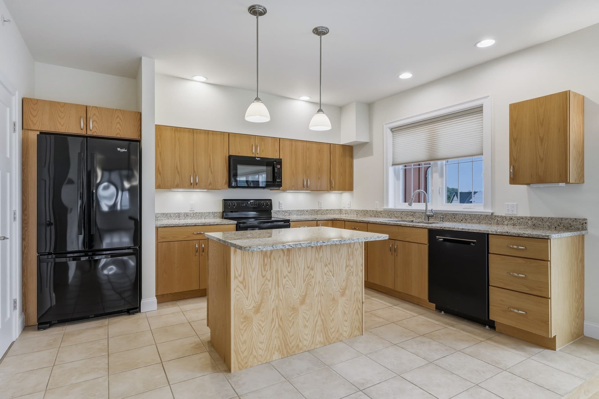 Condominium at 74 Village Hill Rd, Northampton MA 01060, Northampton, photo 6 of 30