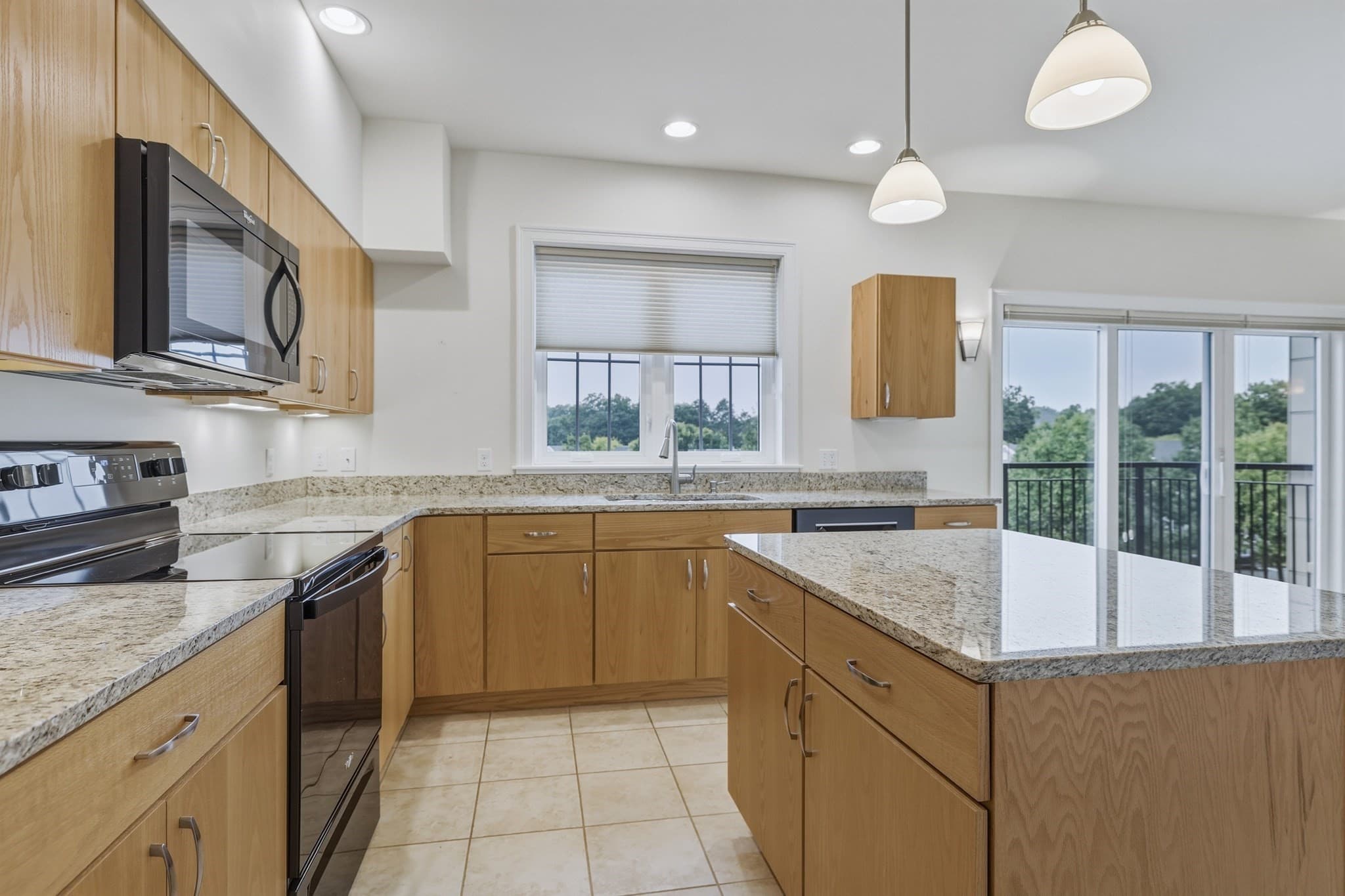 Condominium at 74 Village Hill Rd, Northampton MA 01060, Northampton, photo 7 of 30