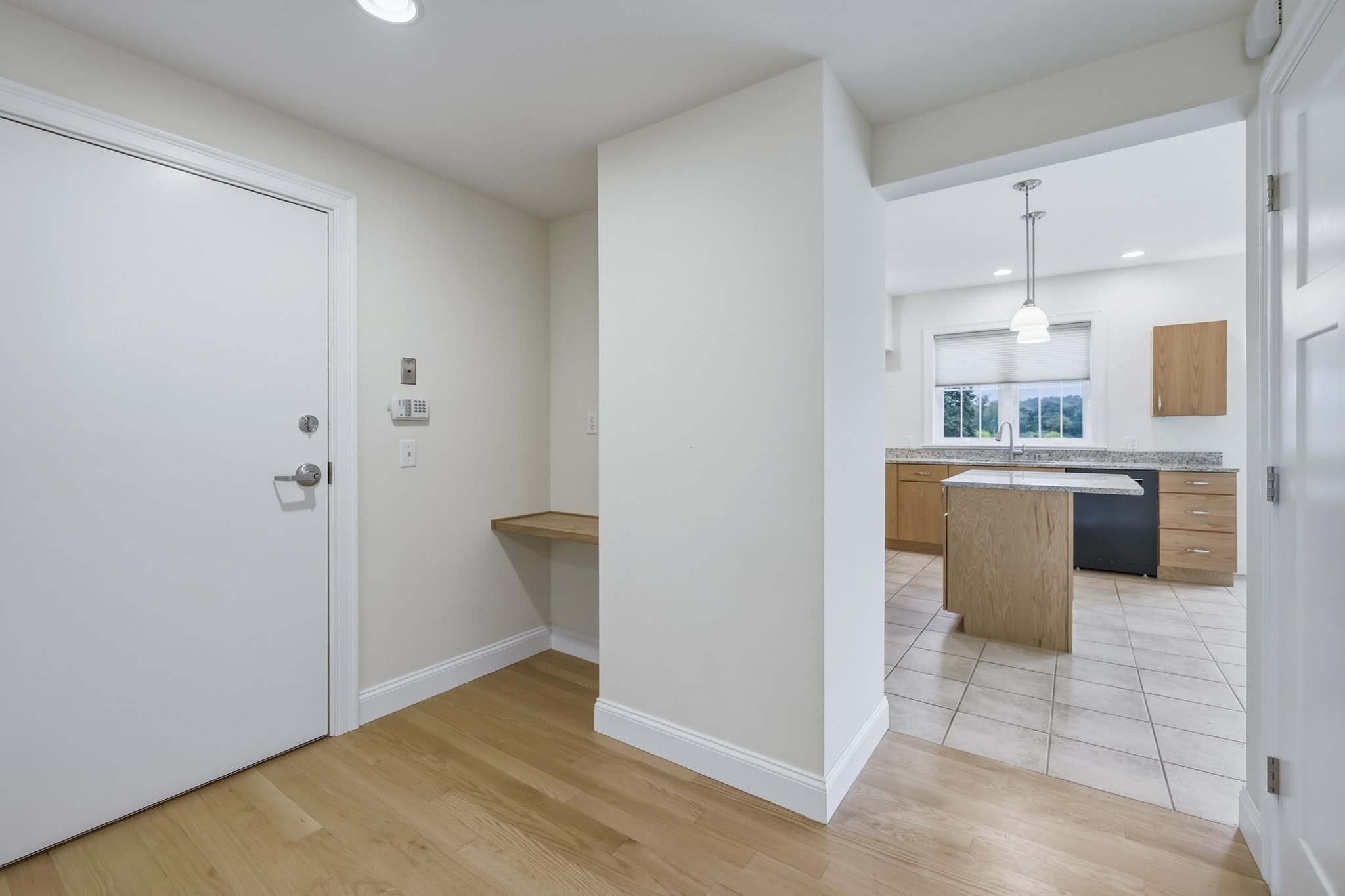 Condominium at 74 Village Hill Rd, Northampton MA 01060, Northampton, photo 5 of 30