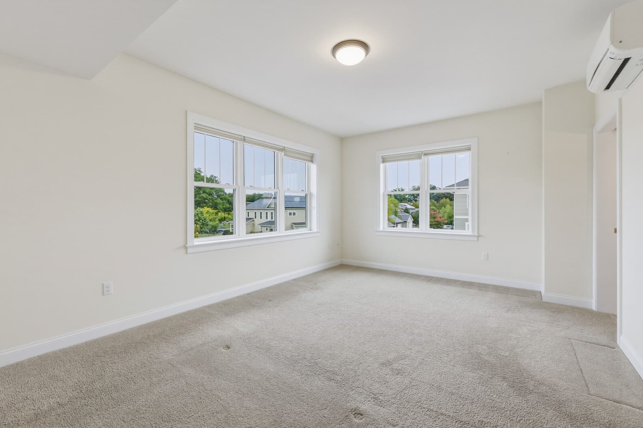 Condominium at 74 Village Hill Rd, Northampton MA 01060, Northampton, photo 19 of 30