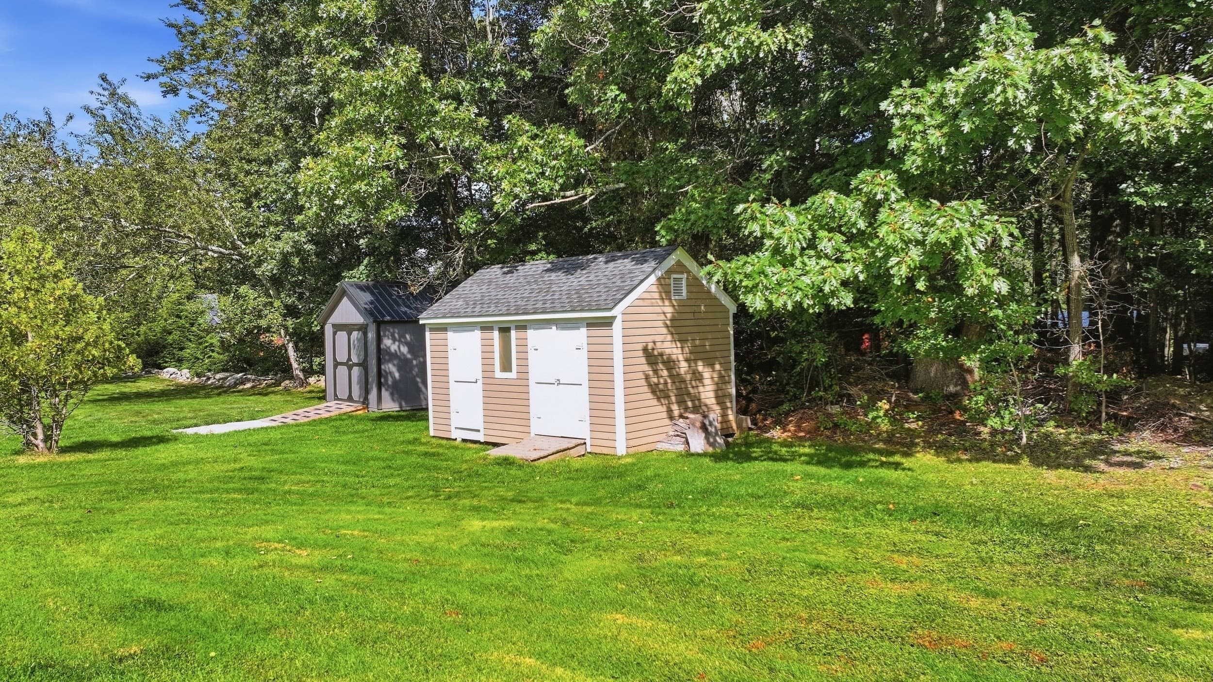 Single Family Residence at 16 Cedar Hill Rd, Sutton MA 01590, Sutton, photo 33 of 39
