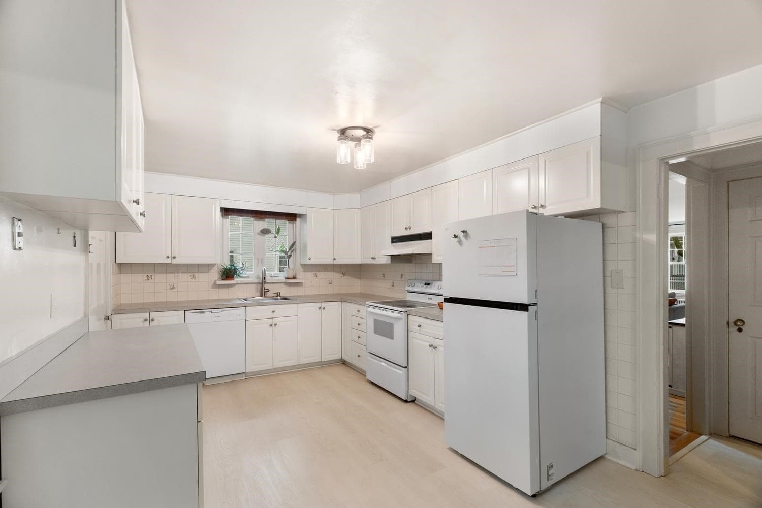 Single Family Residence at 67 Ellsworth Rd, Peabody MA 01960, Peabody, photo 13 of 32