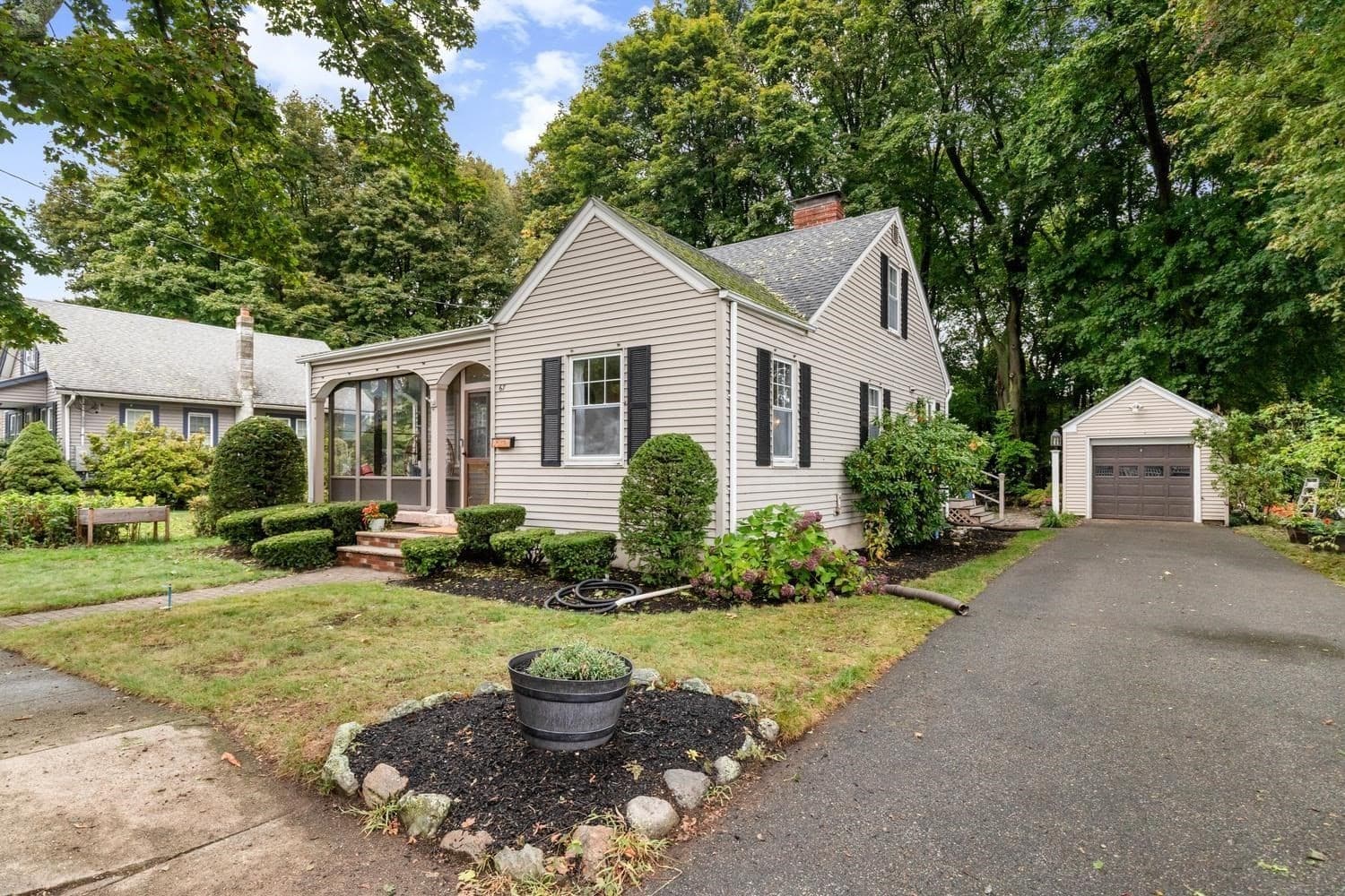 Single Family Residence at 67 Ellsworth Rd, Peabody MA 01960, Peabody, photo 3 of 32