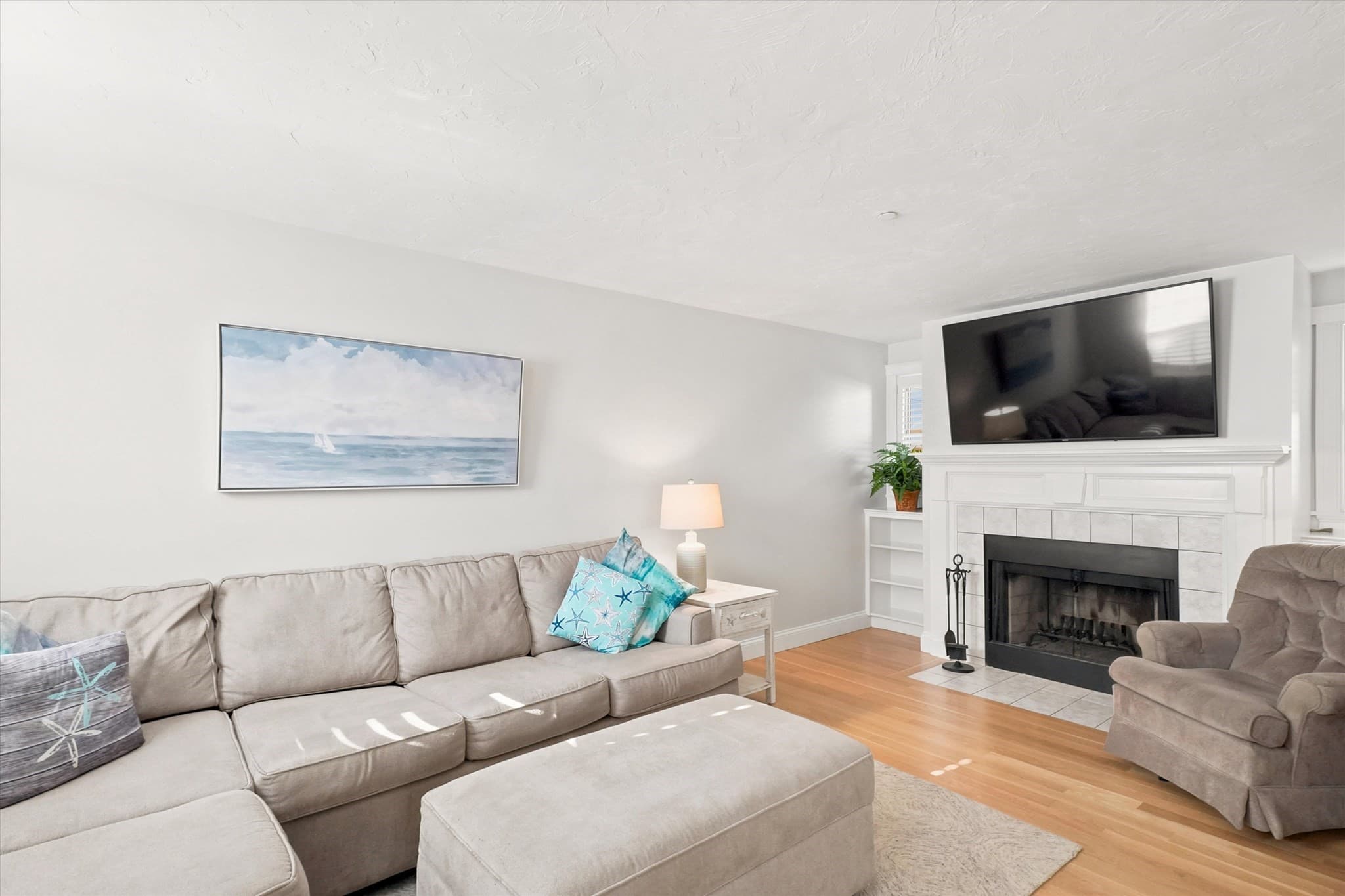 Condominium at 2 Greenleaf St # 3, Newburyport MA 01950, Newburyport, photo 7 of 35