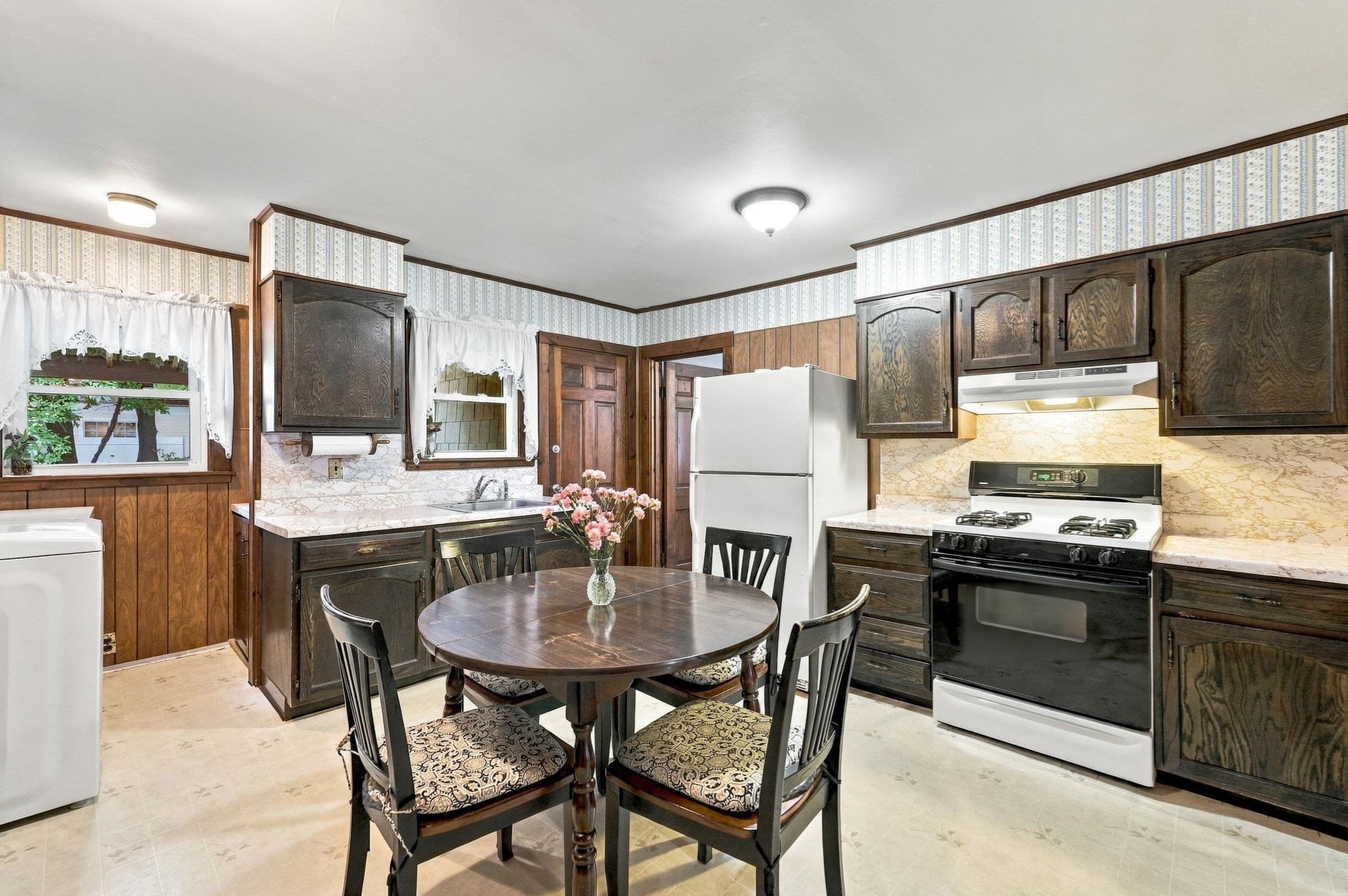 Single Family Residence at 12 Collins St, Newburyport MA 01950, Newburyport, photo 6 of 30