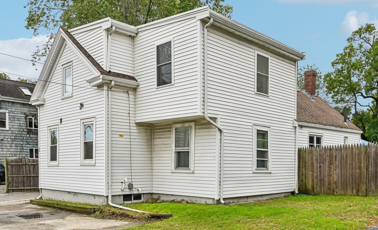 24 Andover Street, Peabody MA 01960