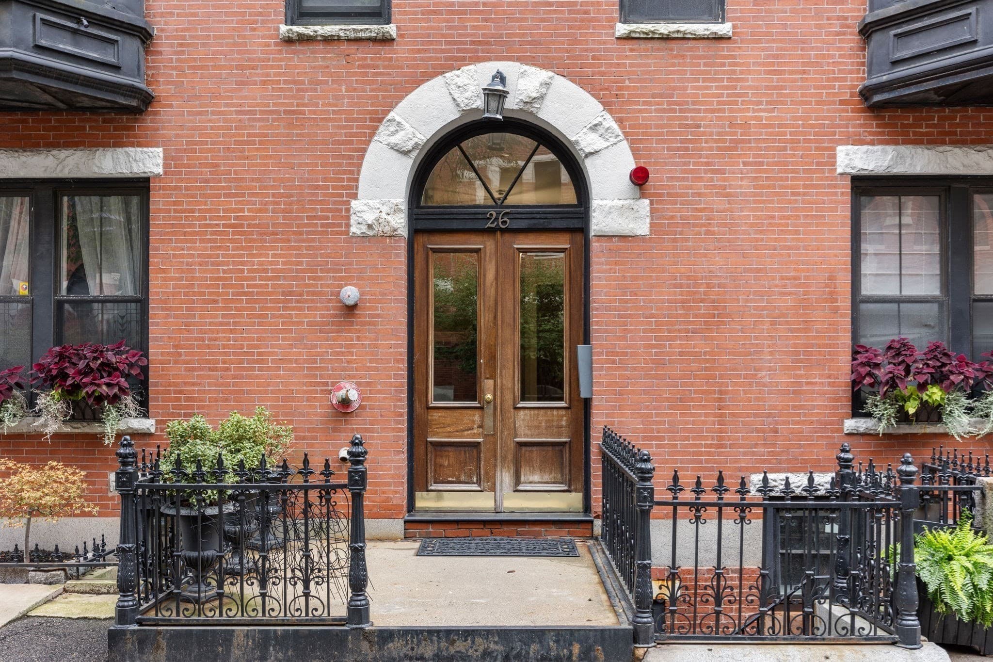 Condominium at 28 Isabella St # 28, Boston MA 02116, Boston, photo 2 of 23