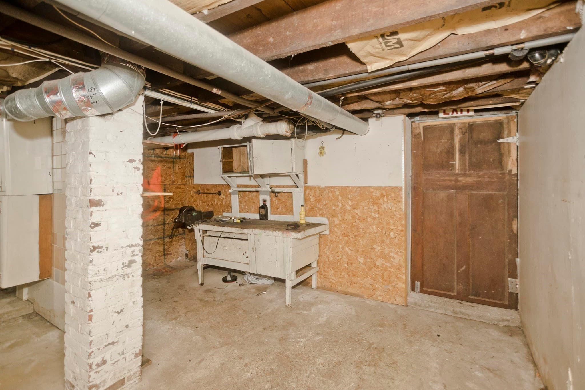 Single Family Residence at 1439 Worcester St, Springfield MA 01151, Springfield, photo 27 of 31