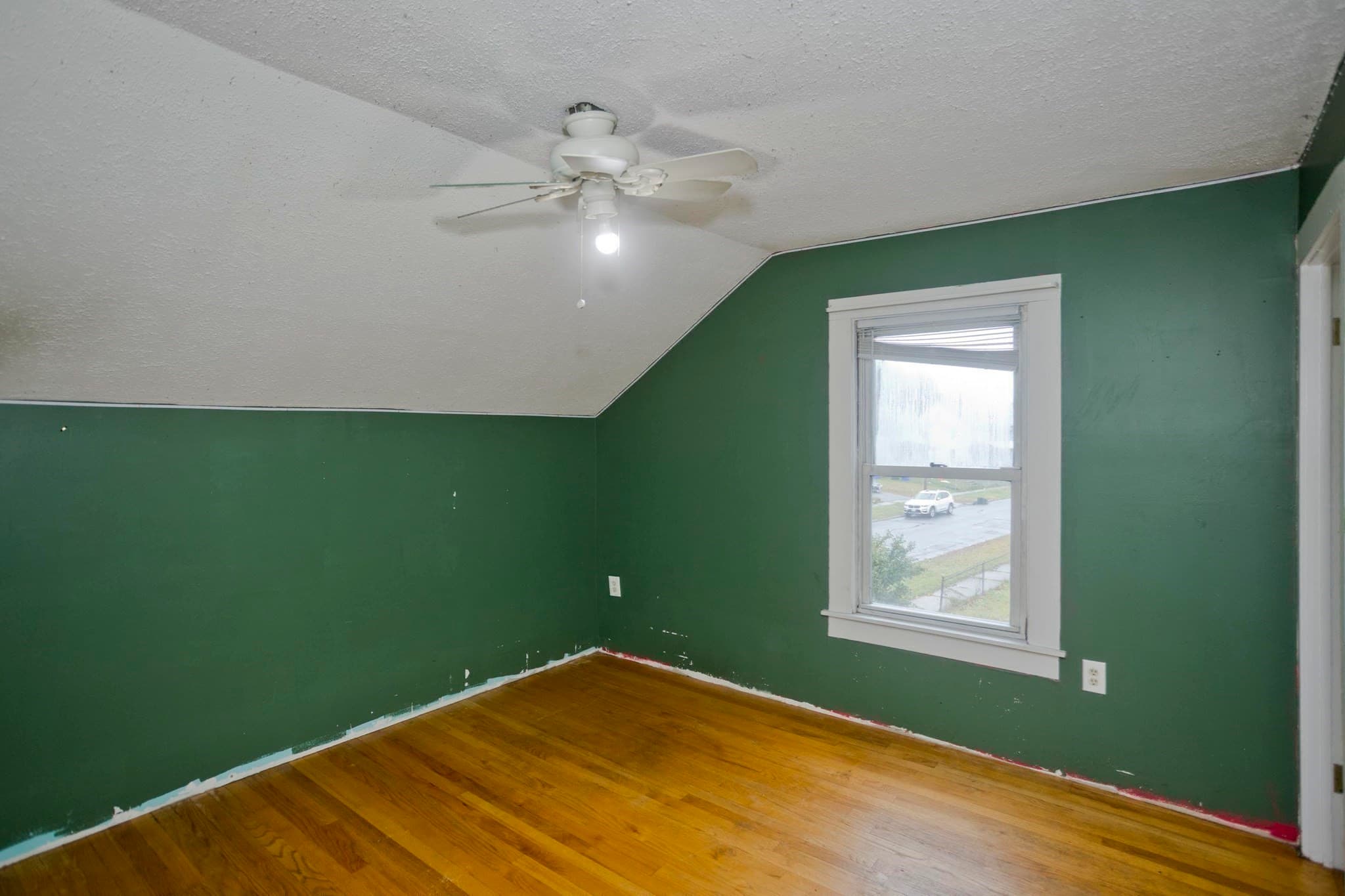 Single Family Residence at 1439 Worcester St, Springfield MA 01151, Springfield, photo 17 of 31