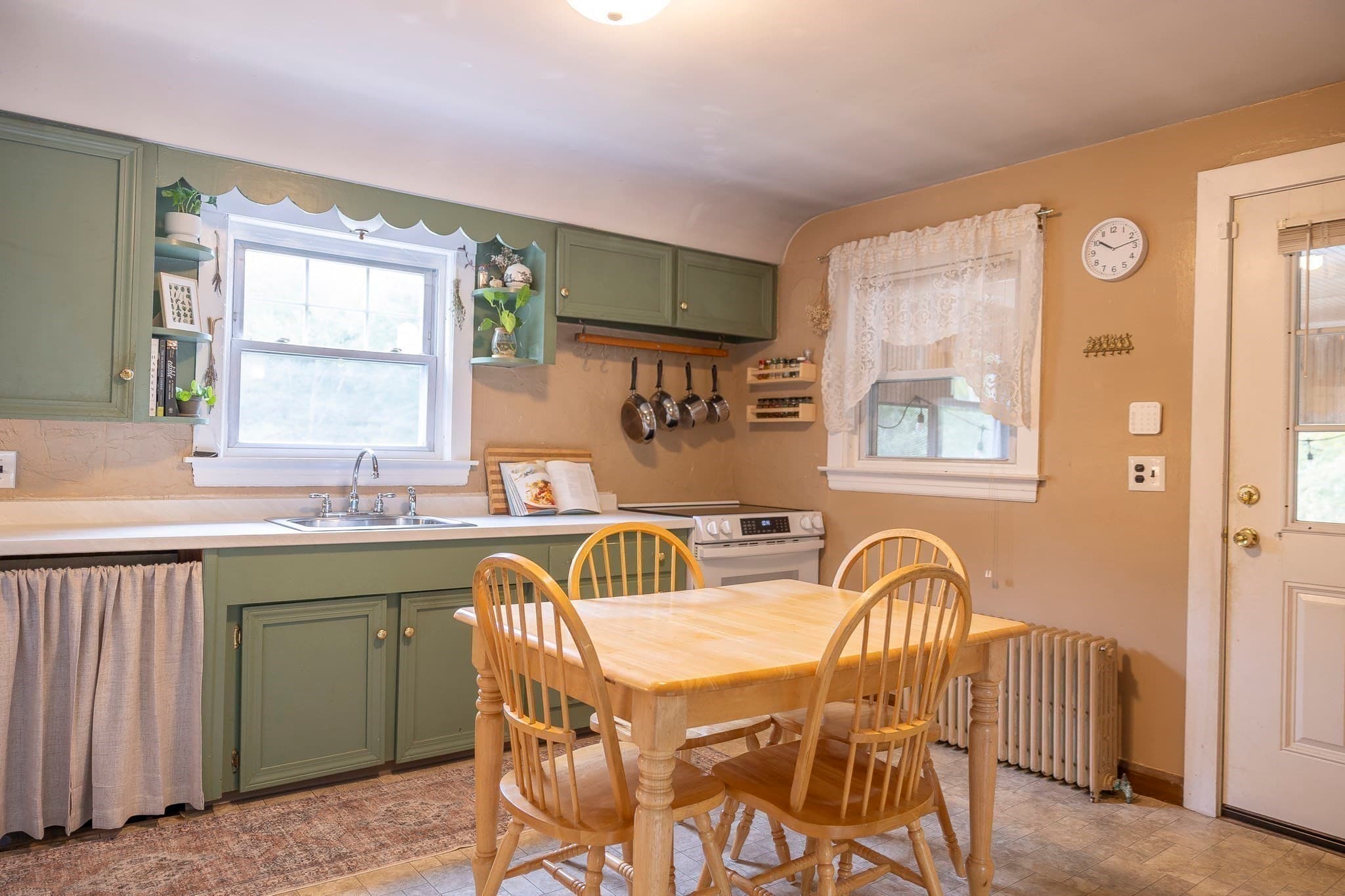 Single Family Residence at 31 Archer St, Bellingham MA 02019, Bellingham, photo 7 of 35