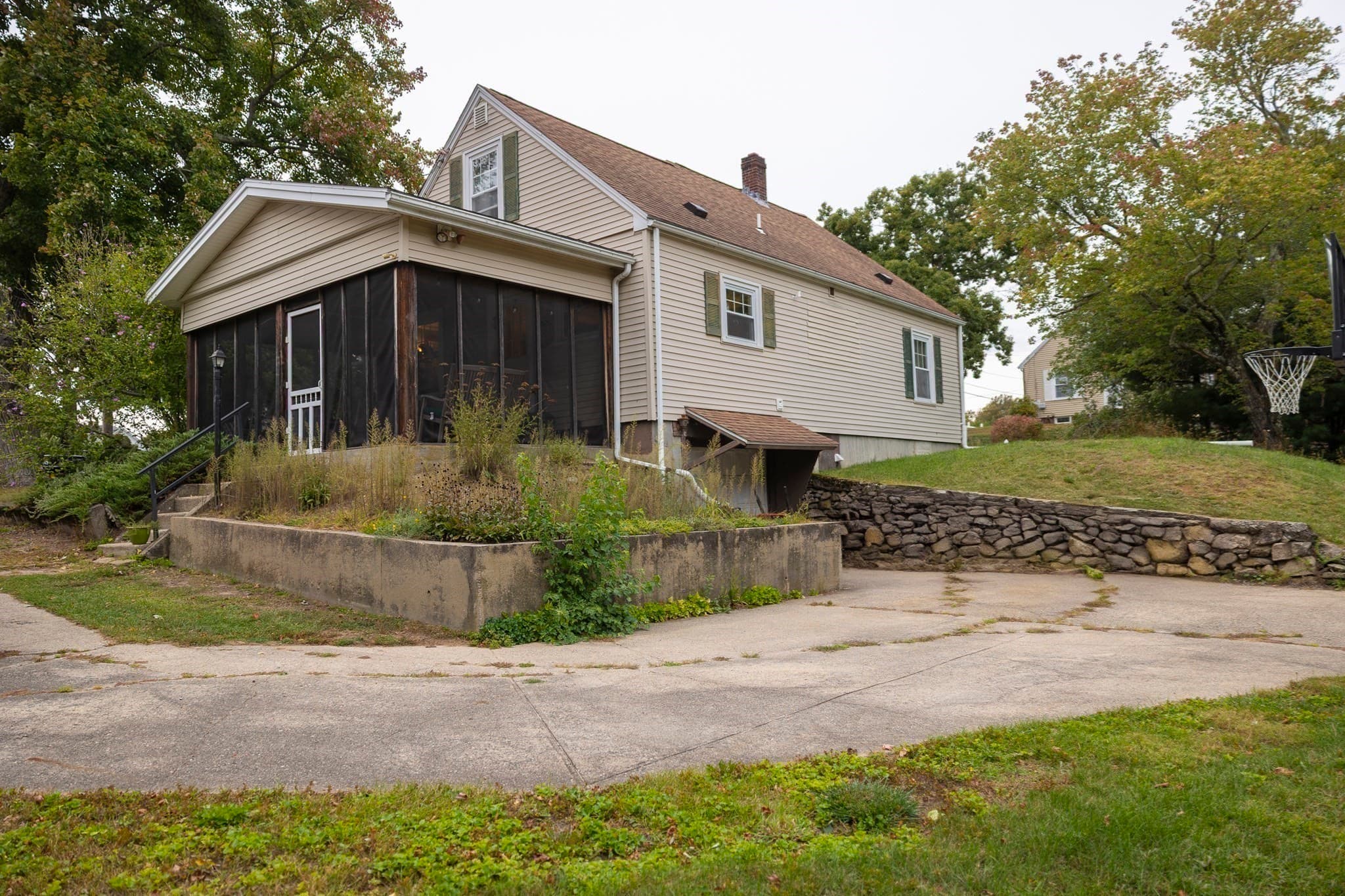Single Family Residence at 31 Archer St, Bellingham MA 02019, Bellingham, photo 29 of 35