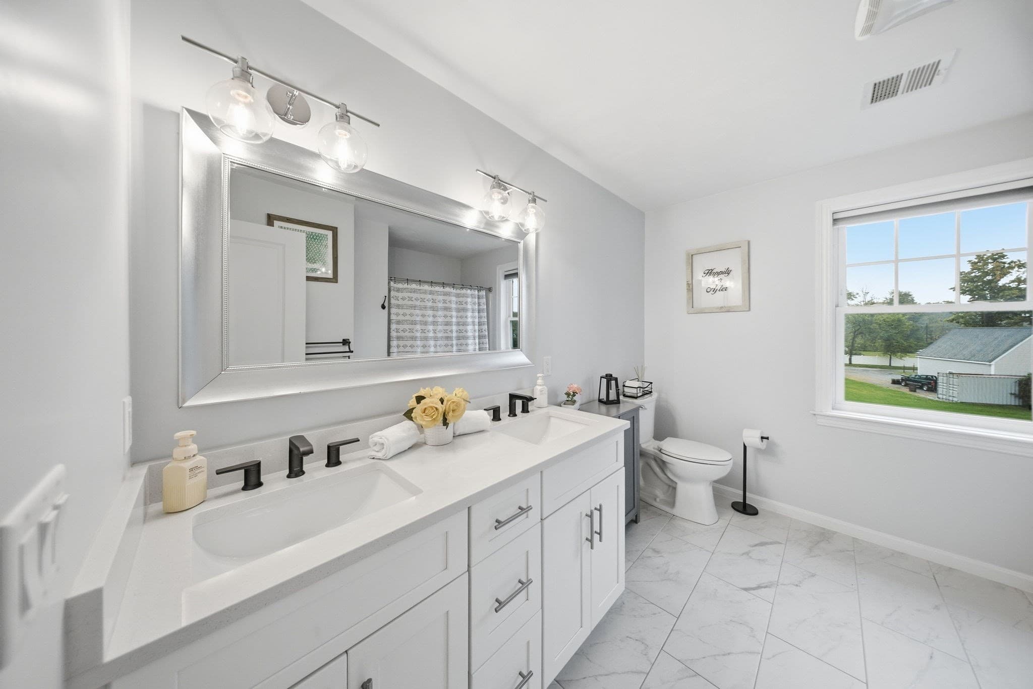 Condominium at 1093 Washington St # 1093, Holliston MA 01746, Holliston, photo 24 of 39