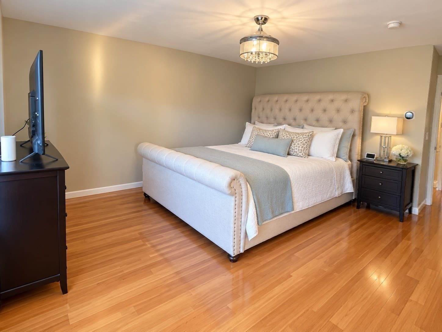 Single Family Residence at 12 Thistle Ln, Weymouth MA 02190, Weymouth, photo 13 of 27