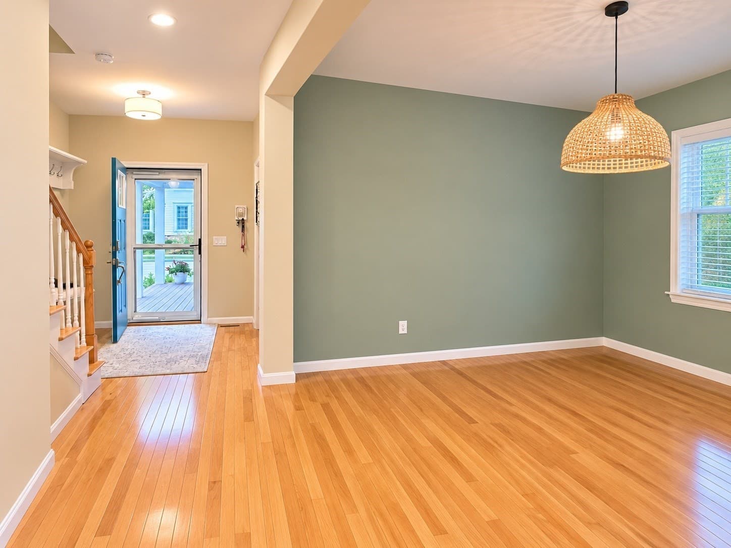 Single Family Residence at 12 Thistle Ln, Weymouth MA 02190, Weymouth, photo 4 of 27