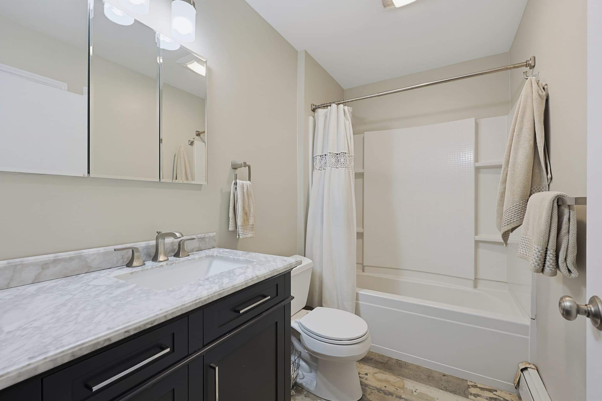 Single Family Residence at 139 Massachusetts Ave, North Andover MA 01845, North Andover, photo 16 of 34