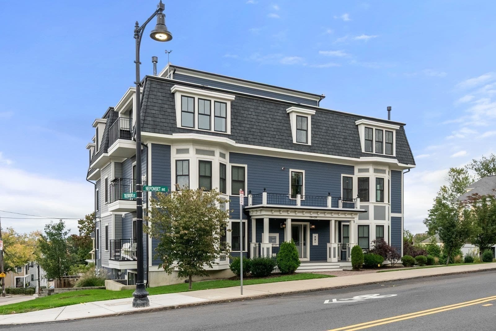 138 Neponset Ave # 4, Boston MA 02122