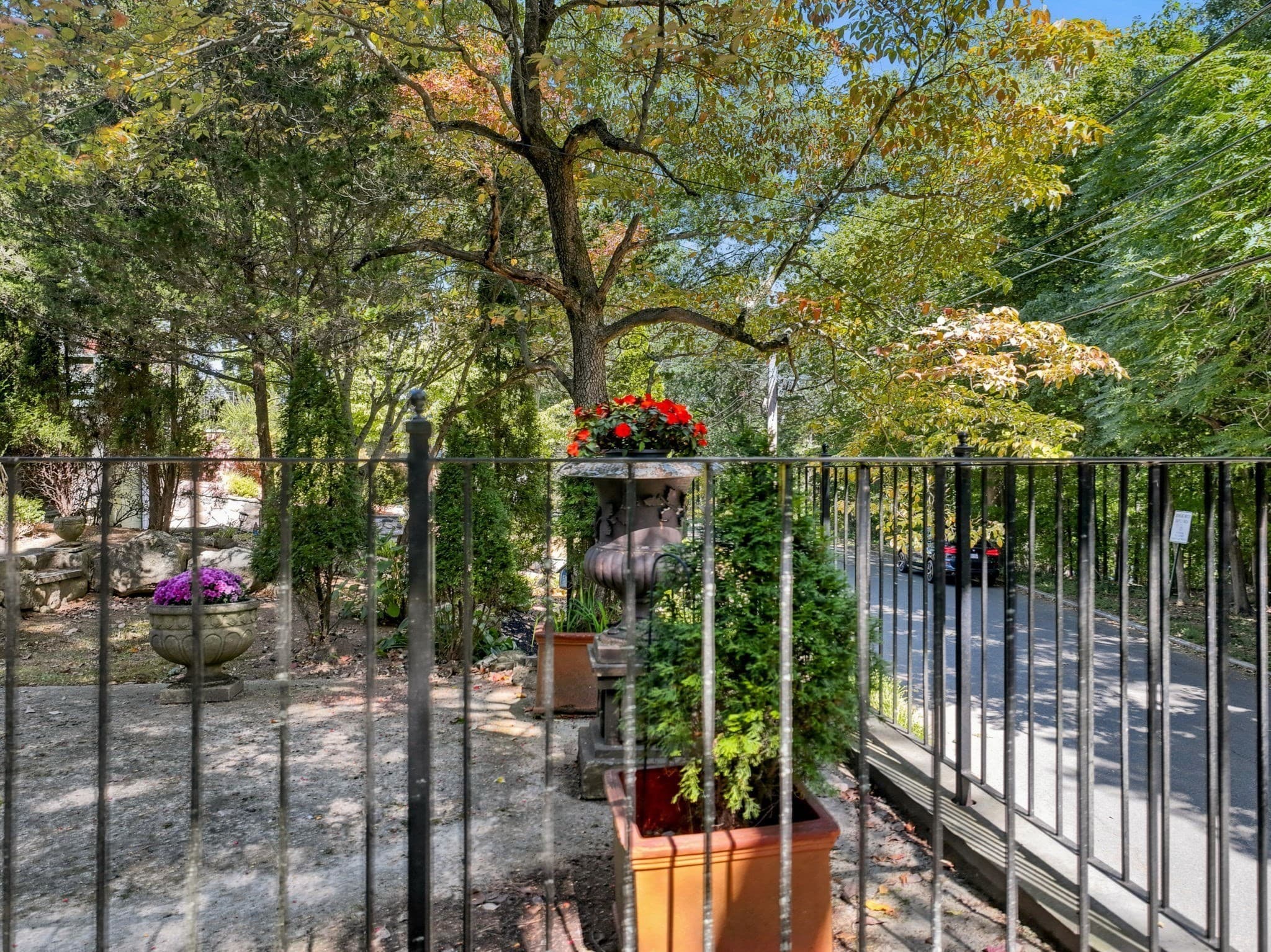Single Family Residence at 39 Sylvan Ave, Wakefield MA 01880, Wakefield, photo 6 of 27