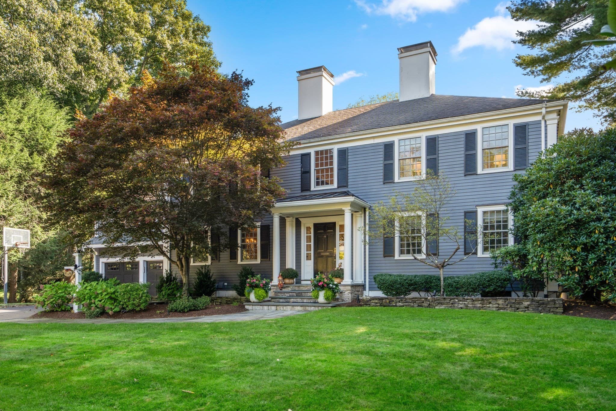 19 Salem Rd, Wellesley MA 02481