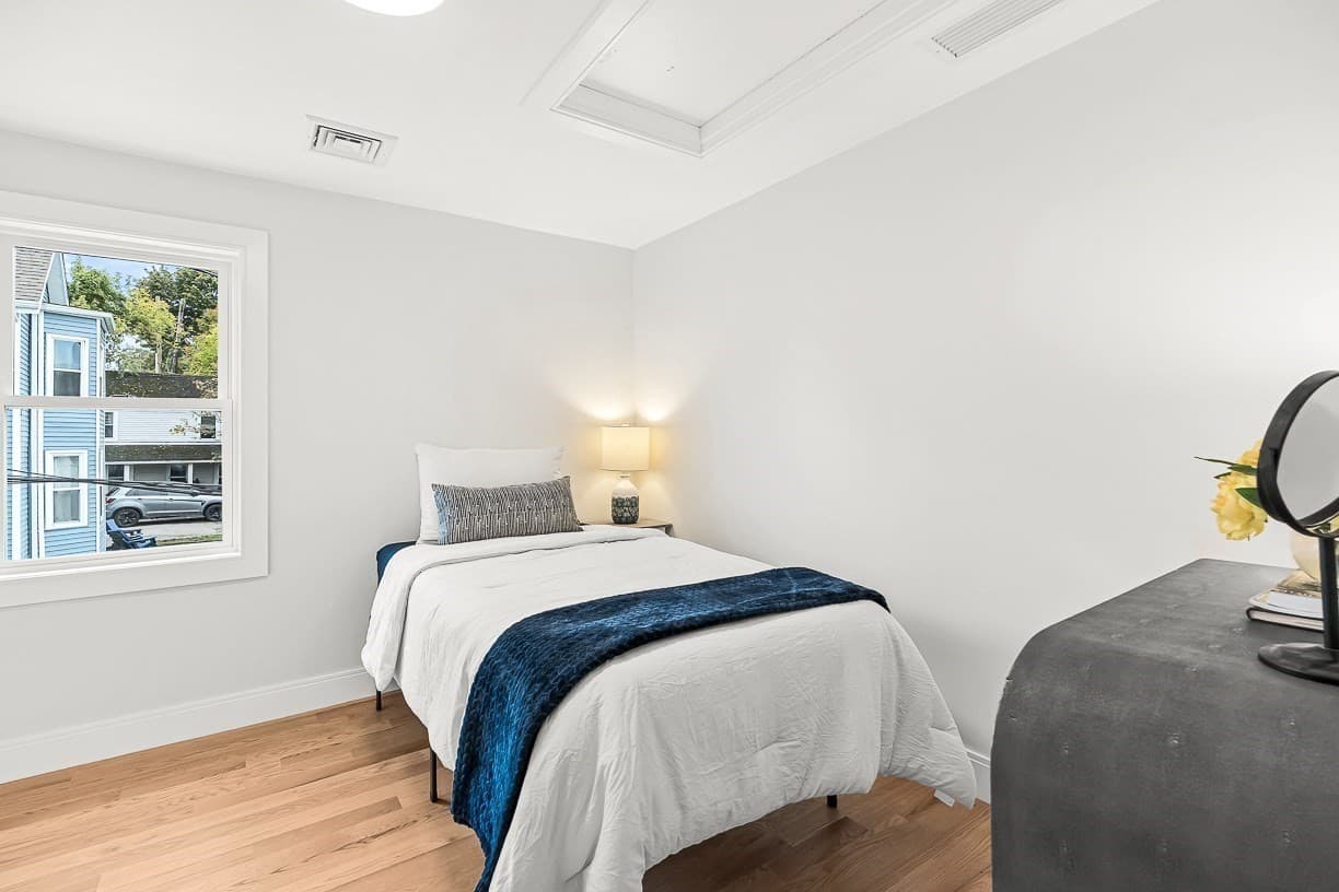 Single Family Residence at 11 Hovey St, Woburn MA 01801, Woburn, photo 13 of 32