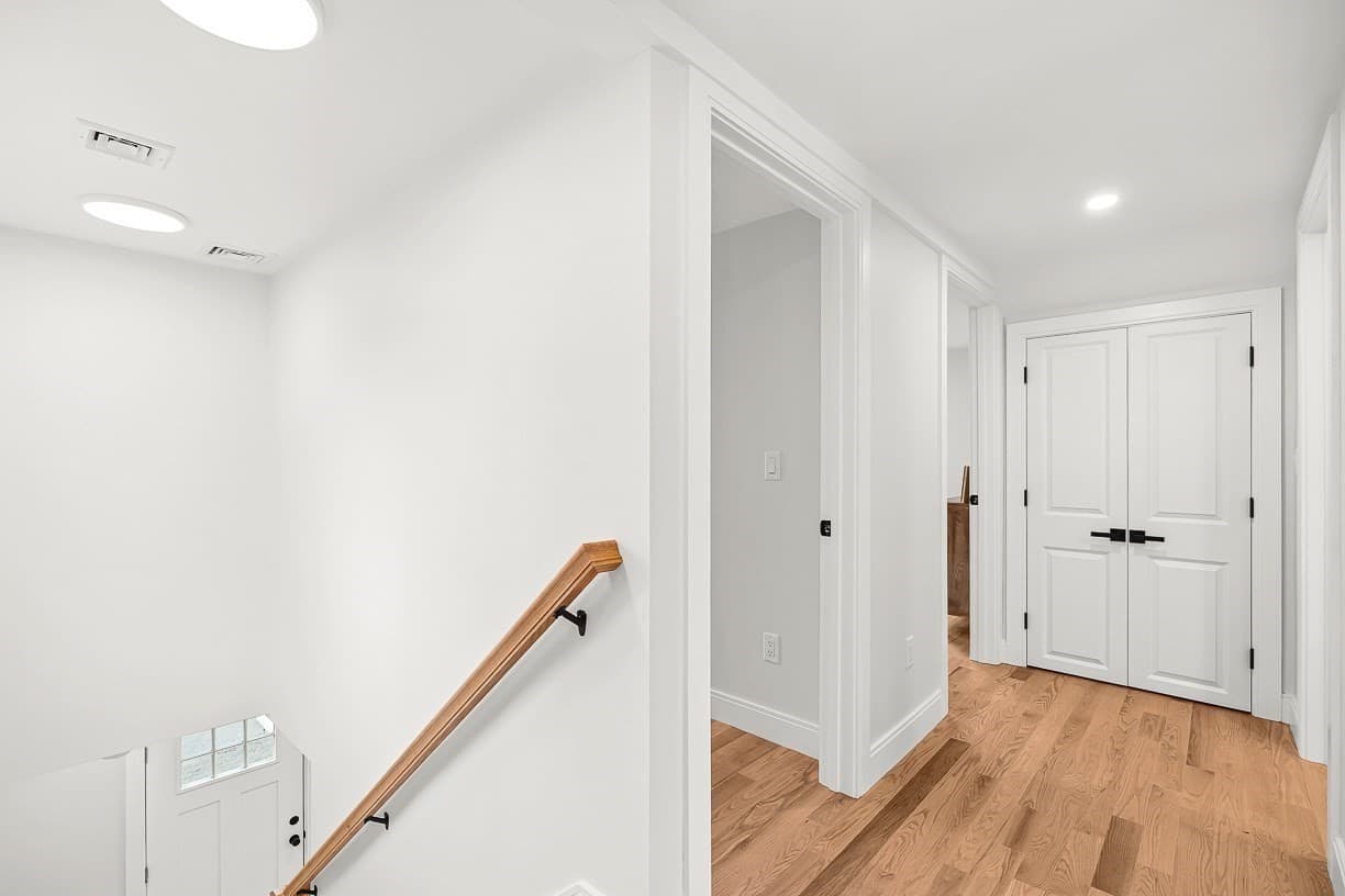 Single Family Residence at 11 Hovey St, Woburn MA 01801, Woburn, photo 16 of 32