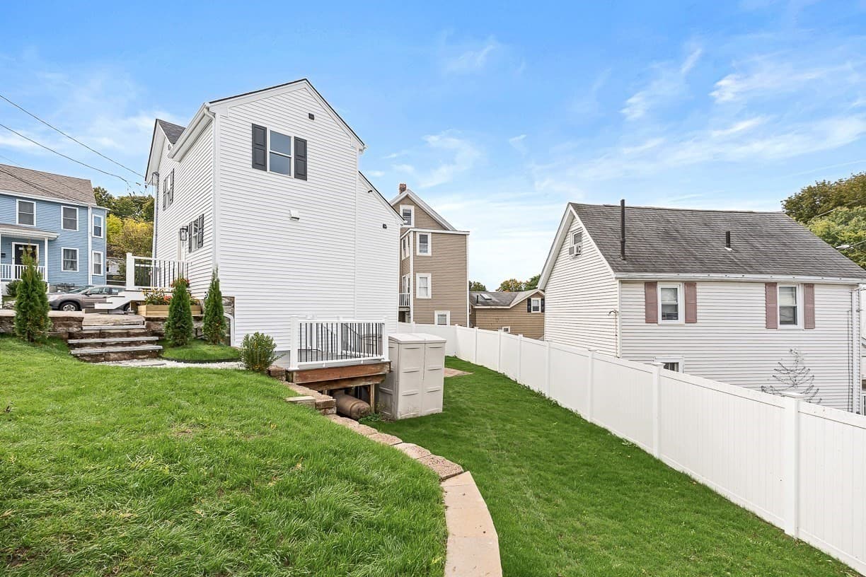 Single Family Residence at 11 Hovey St, Woburn MA 01801, Woburn, photo 25 of 32