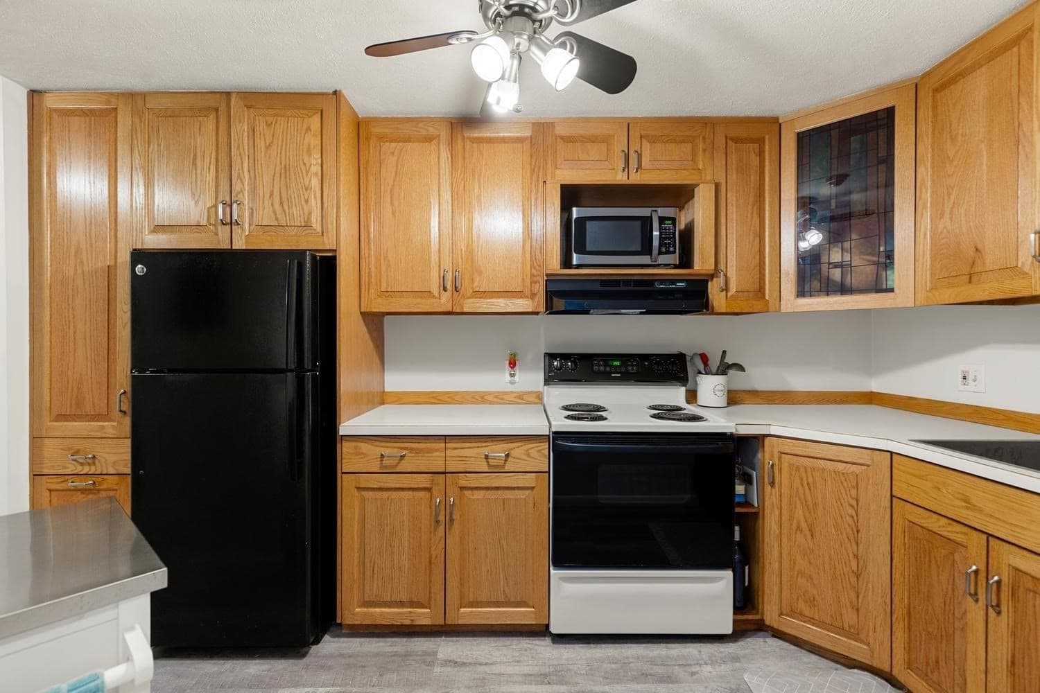 Condominium at 500 Northshore Road # 6C, Peabody MA 01960, Peabody, photo 8 of 23