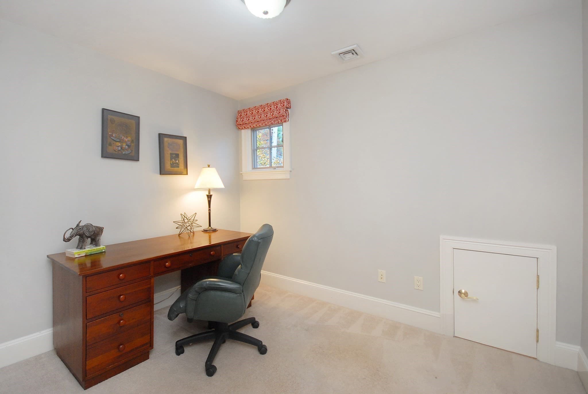 Single Family Residence at 96 Forest Ridge Rd # 96, Concord MA 01742, Concord, photo 25 of 36