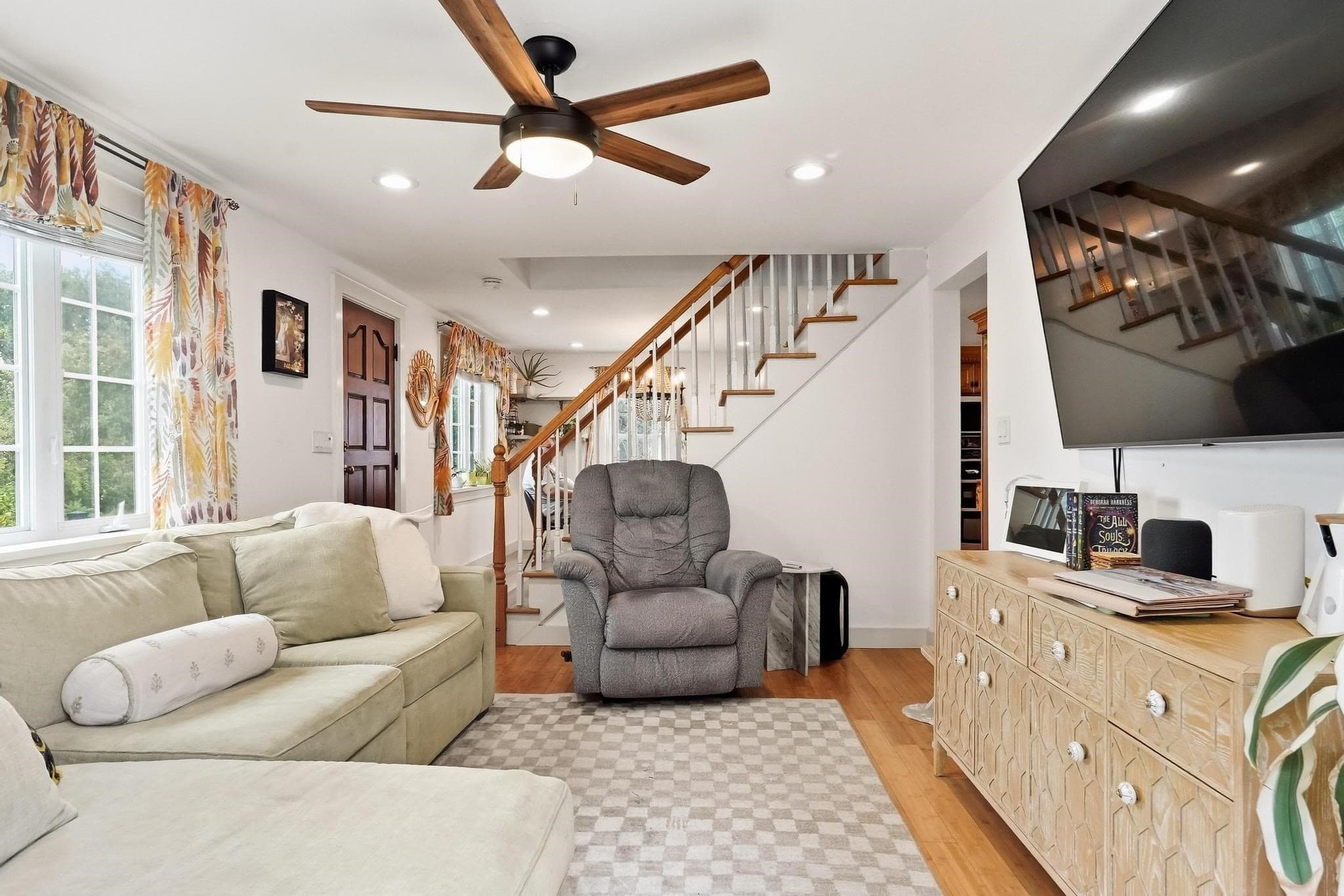 Single Family Residence at 40 Rossi St, Methuen MA 01844, Methuen, photo 3 of 42