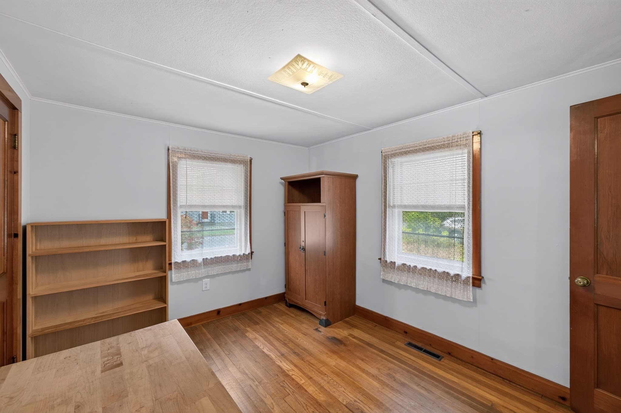 Single Family Residence at 24 Broadmarsh Ave, Wareham MA 02571, Wareham, photo 17 of 32