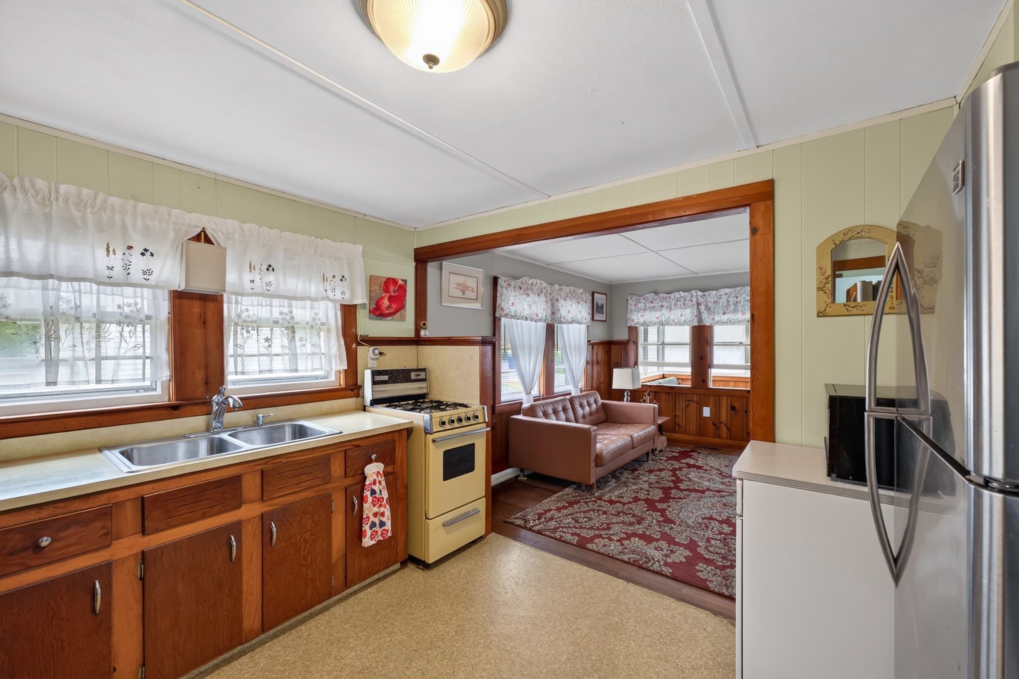 Single Family Residence at 24 Broadmarsh Ave, Wareham MA 02571, Wareham, photo 3 of 32