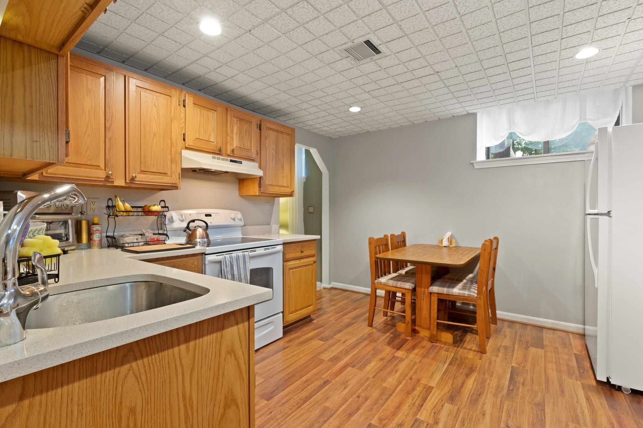 Condominium at 110 South Ave # 2, Whitman MA 02382, Whitman, photo 13 of 20