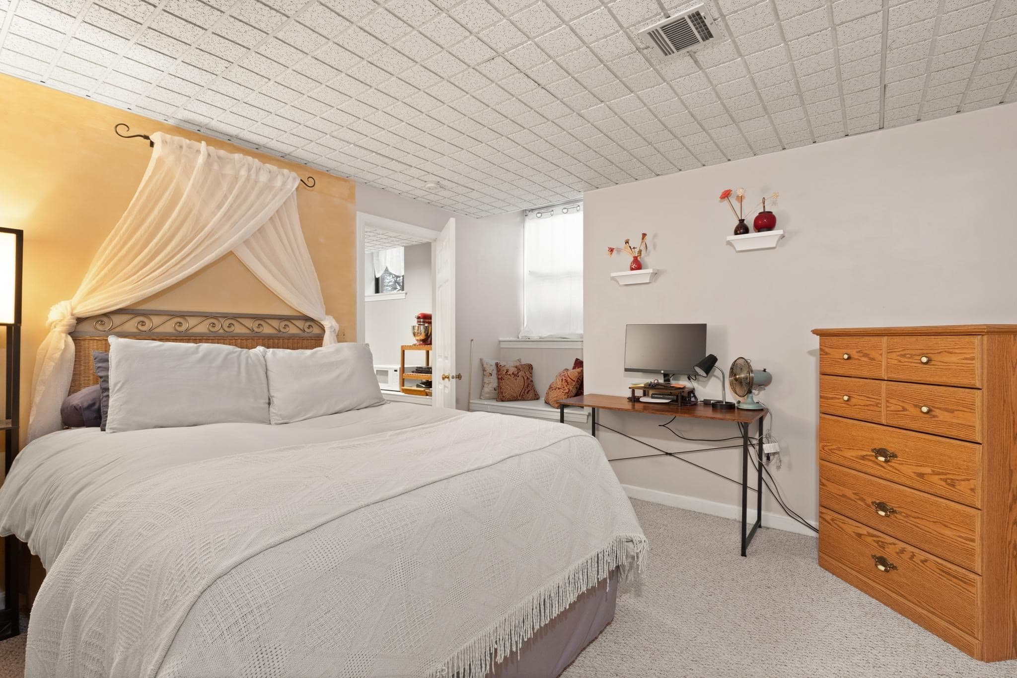 Condominium at 110 South Ave # 2, Whitman MA 02382, Whitman, photo 17 of 20