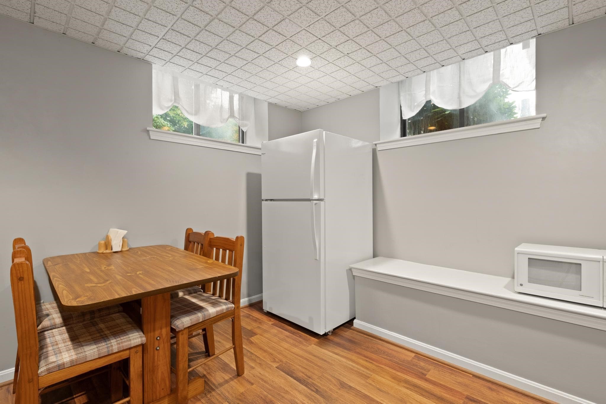 Condominium at 110 South Ave # 2, Whitman MA 02382, Whitman, photo 15 of 20