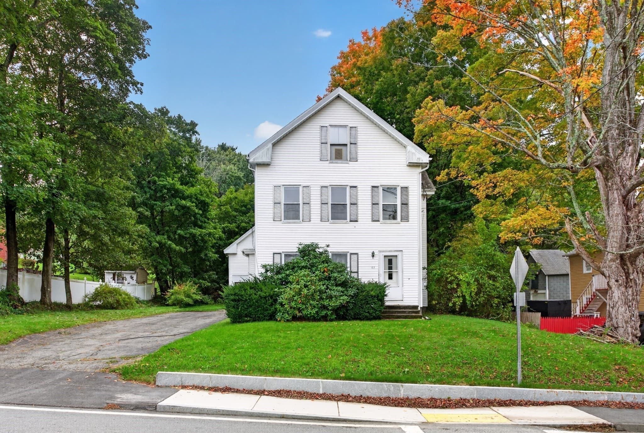 2 Family - 2 Units Up/Down at 63 Pleasant Street, Spencer MA 01562, Spencer, photo 2 of 39