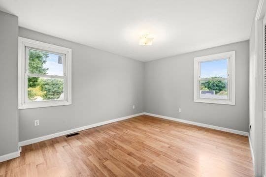 Single Family Residence at 8 Timrod Drive, Worcester MA 01603, Worcester, photo 10 of 29