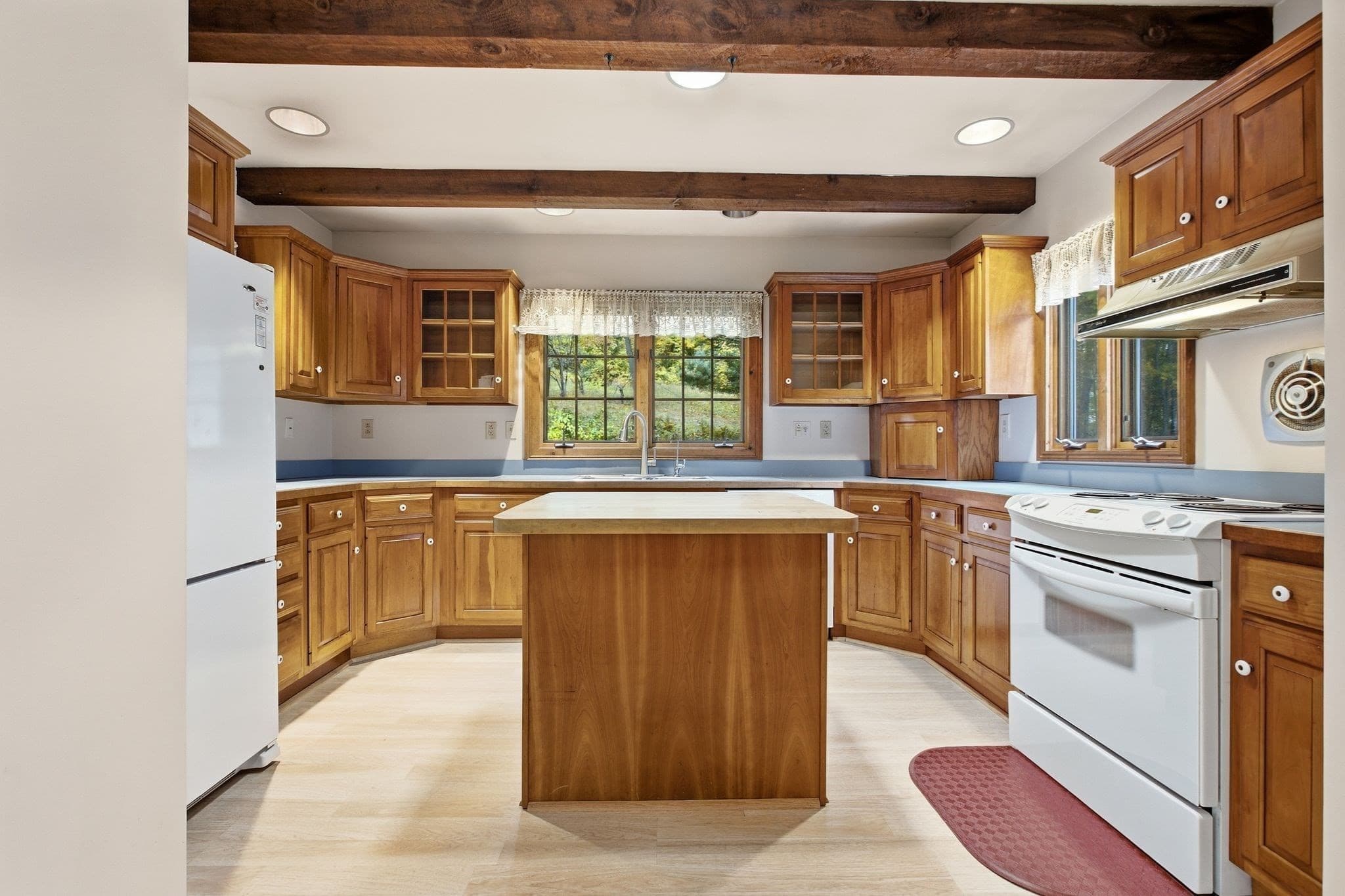 Single Family Residence at 57 Eaton Street, Fitchburg MA 01420, Fitchburg, photo 6 of 19