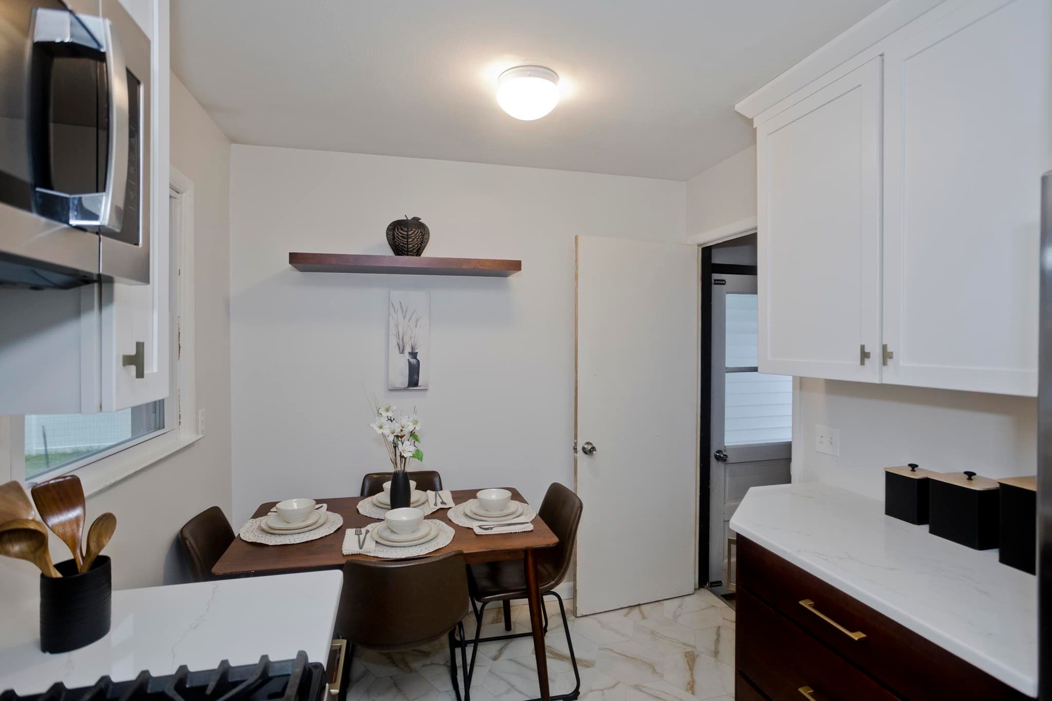 Single Family Residence at 27 E Green St, Easthampton MA 01027, Easthampton, photo 14 of 33