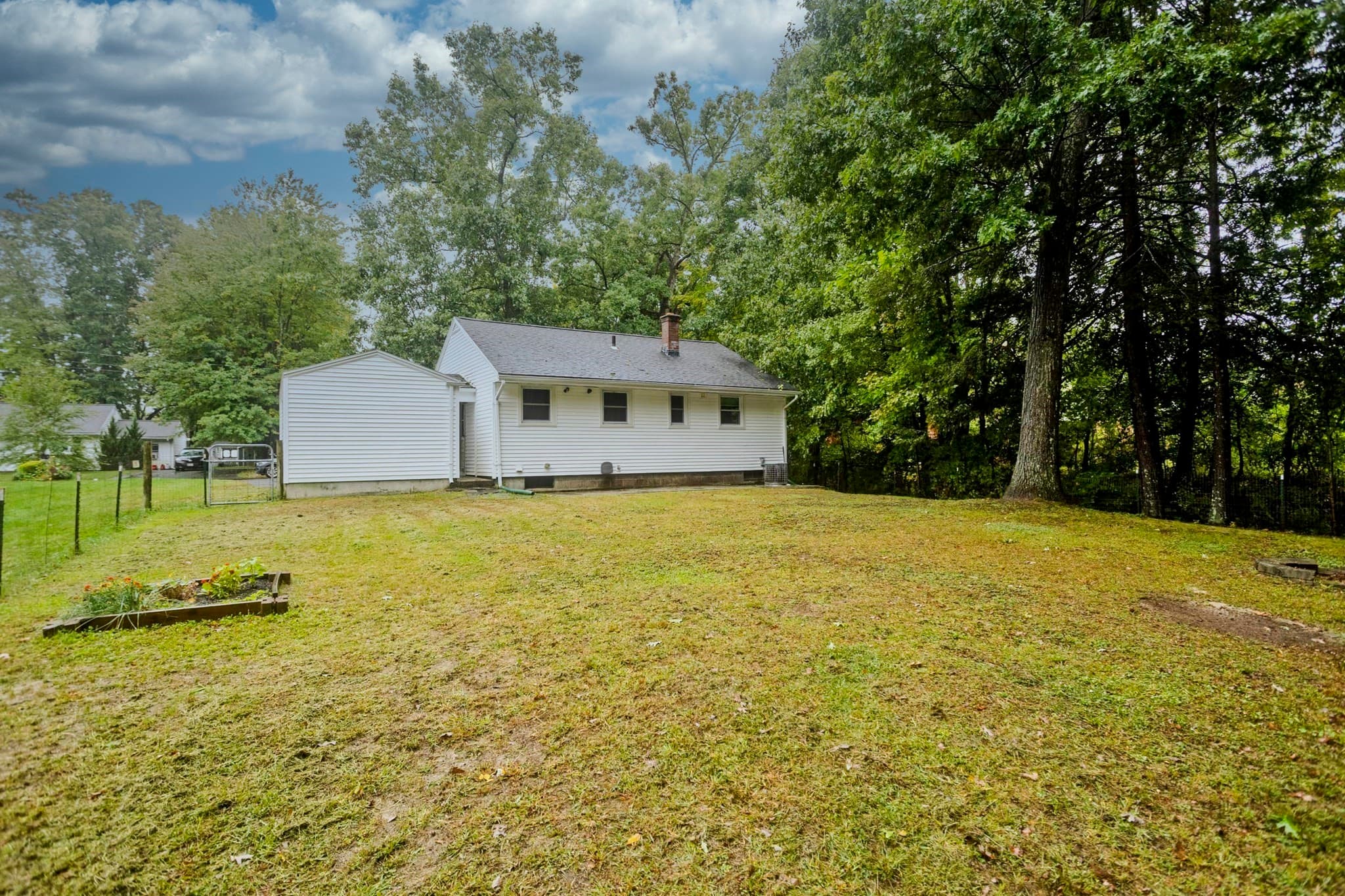 Single Family Residence at 27 E Green St, Easthampton MA 01027, Easthampton, photo 31 of 33