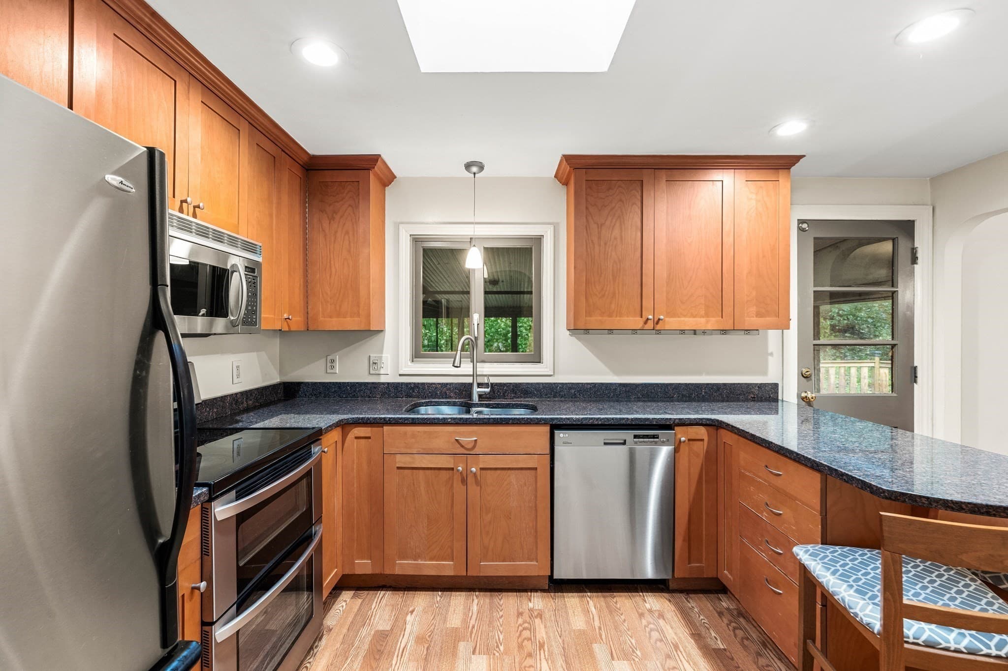 Single Family Residence at 422 Mystic Street, Arlington MA 02474, Arlington, photo 5 of 32
