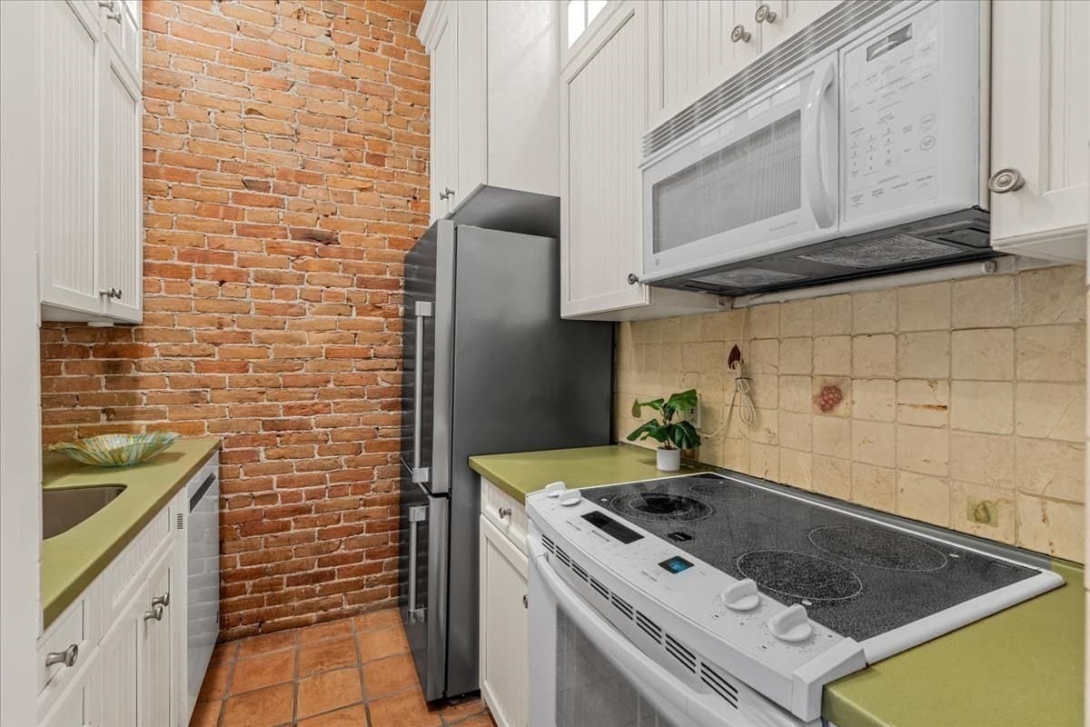 Condominium at 215 W Canton St # 2, Boston MA 02116, Boston, photo 14 of 17