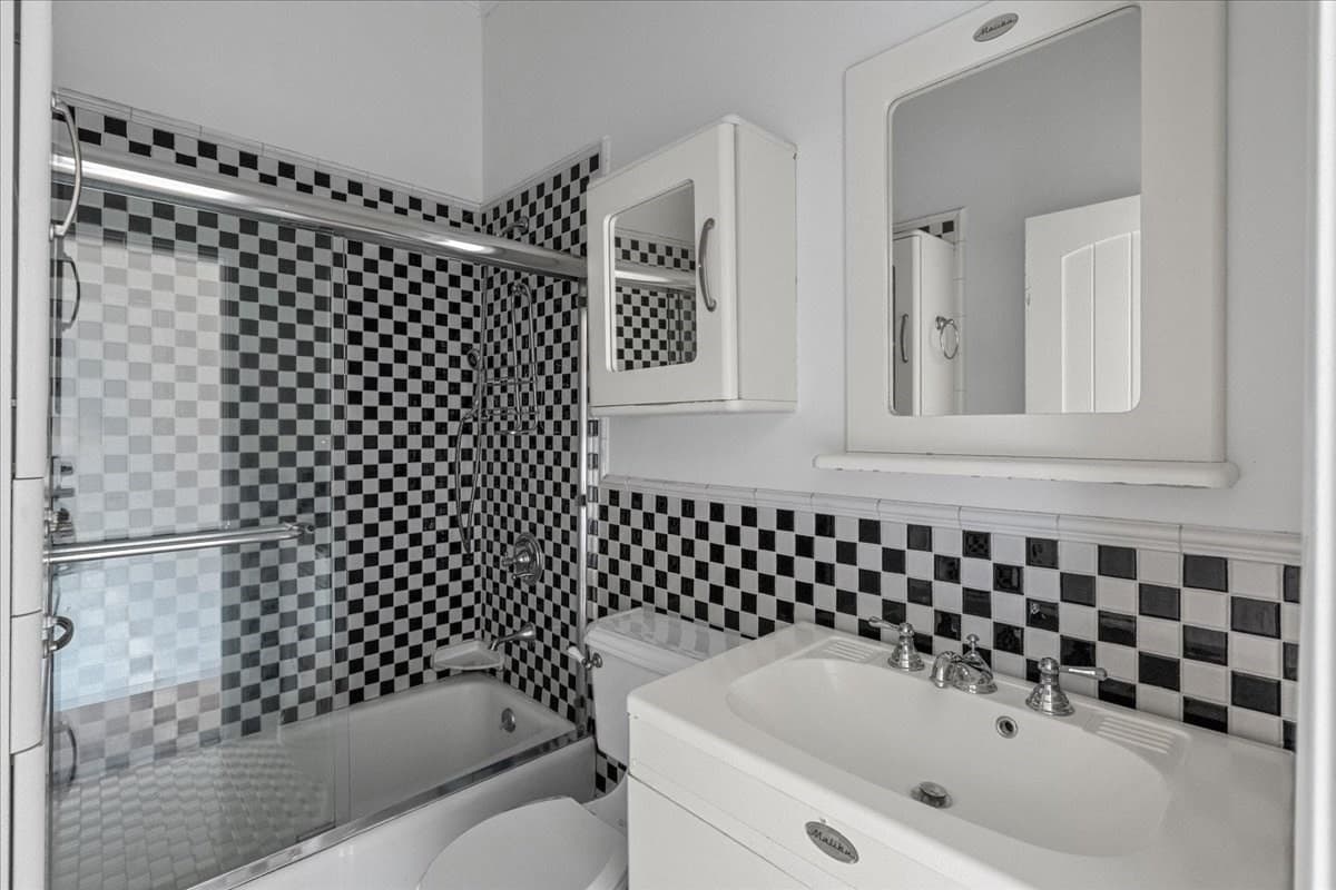 Condominium at 215 W Canton St # 2, Boston MA 02116, Boston, photo 15 of 17