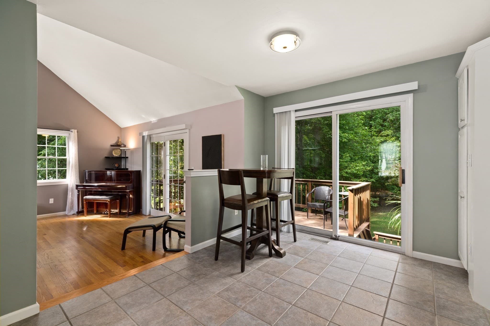 Single Family Residence at 8 Dennison Ct, Stoughton MA 02072, Stoughton, photo 10 of 41
