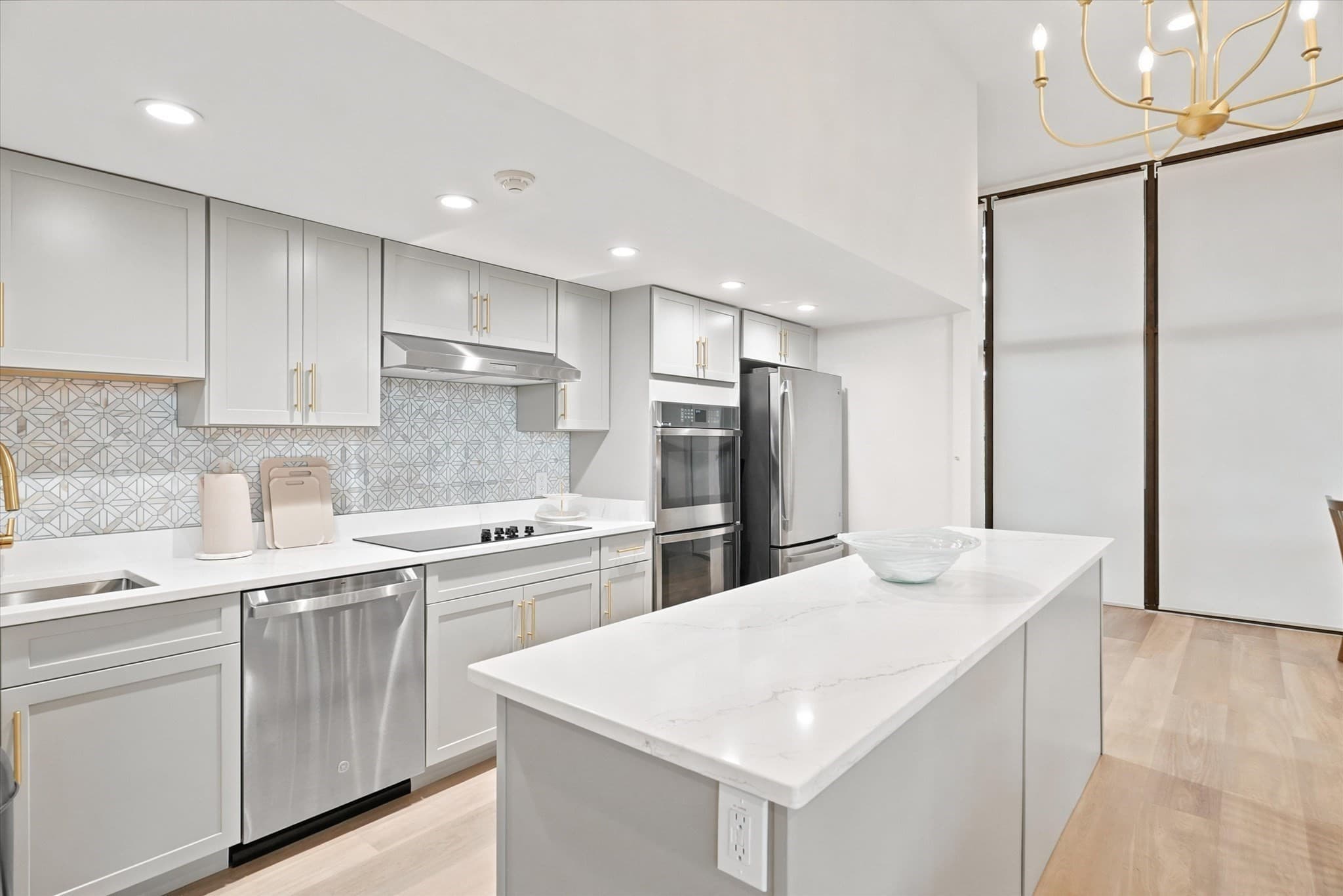 Condominium at 402 Paradise Rd # 3J, Swampscott MA 01907, Swampscott, photo 22 of 30